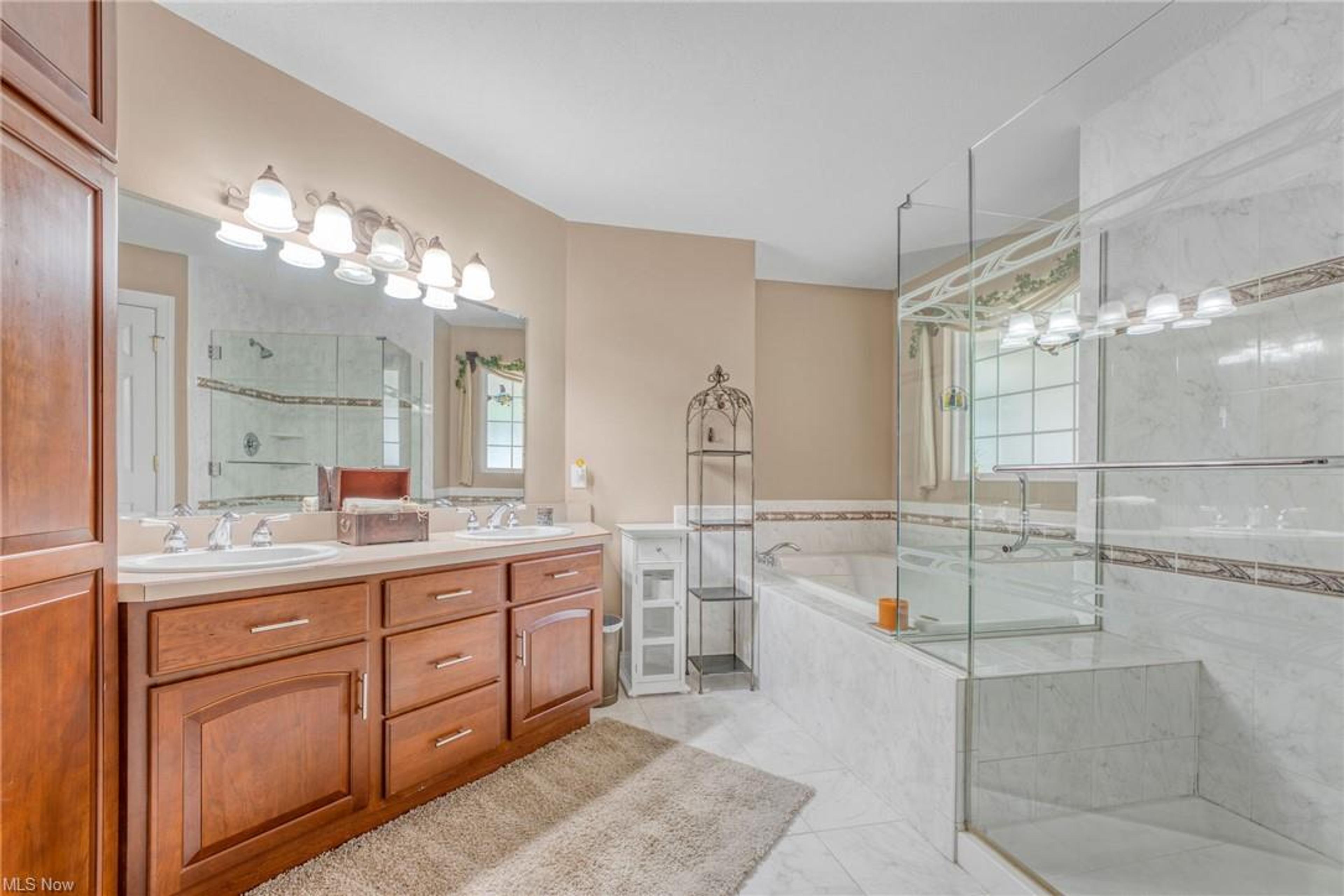 14588 Baird Street, Burton - photo 42