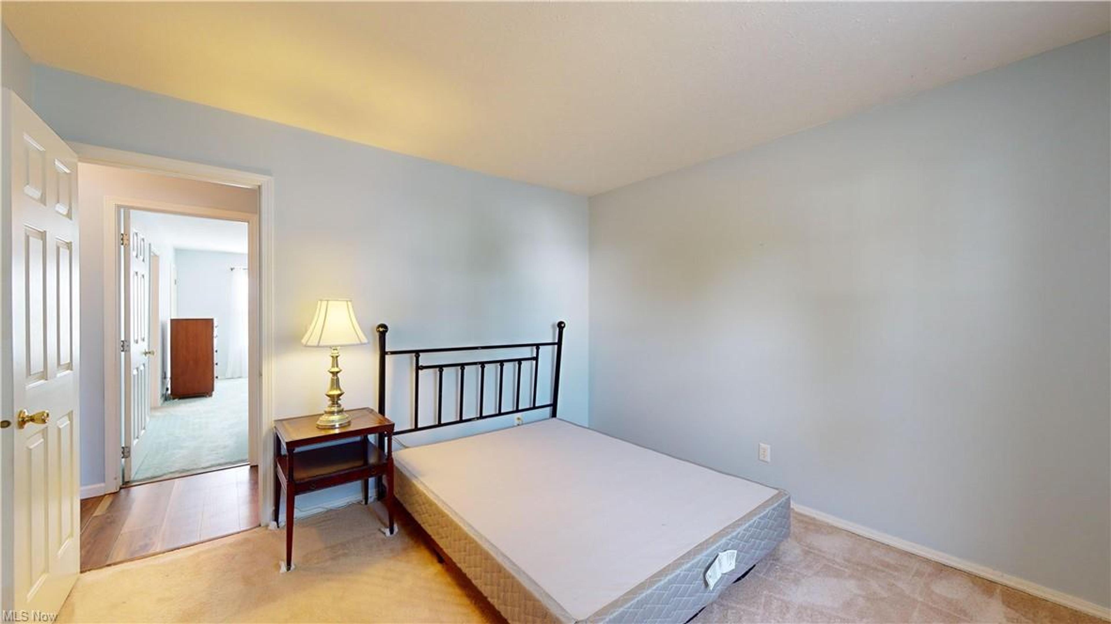 14725 Lakeview Drive, Middlefield - photo 20
