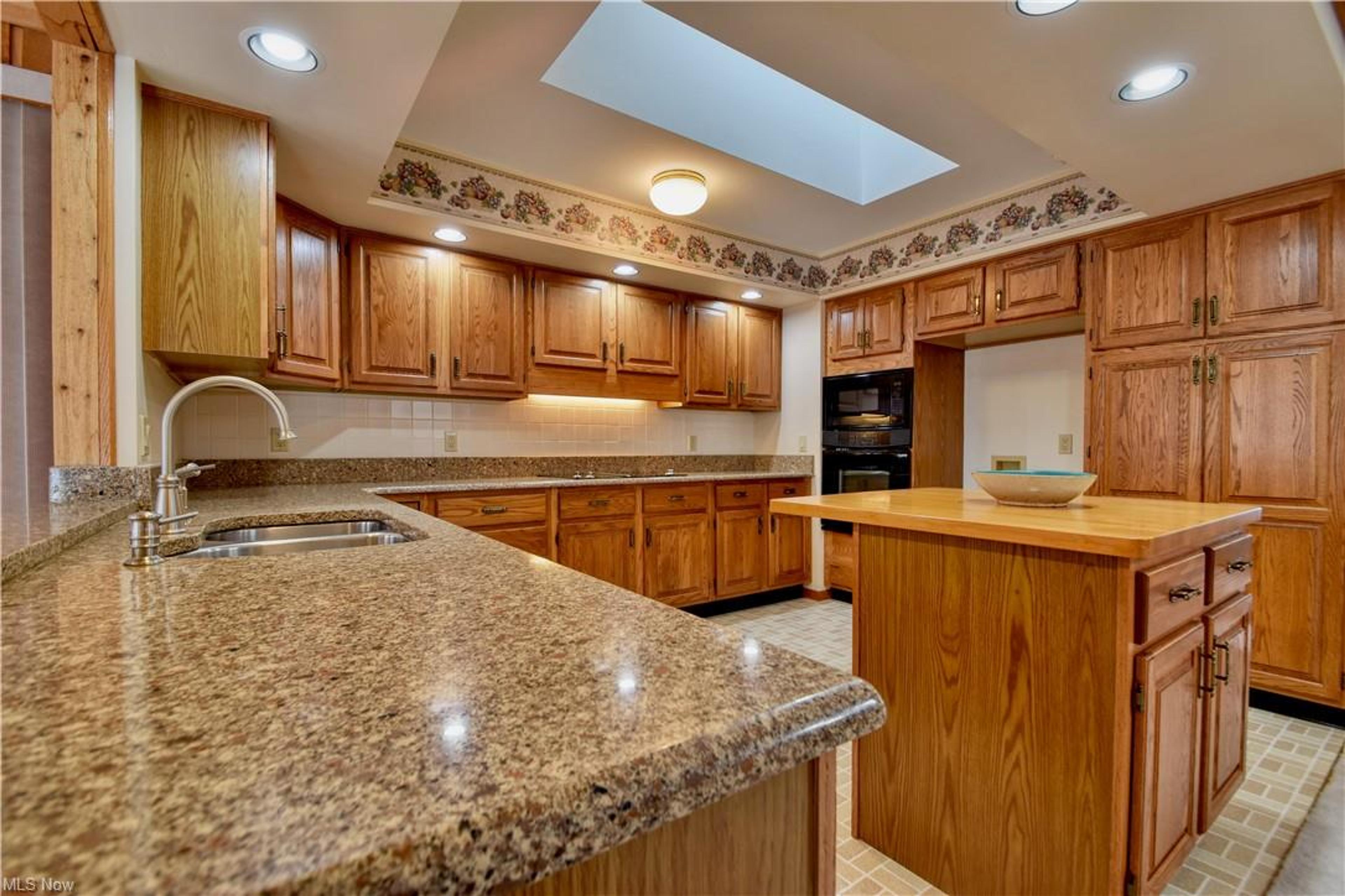 6764 Waterford Lane #U-6764, Mentor - photo 24