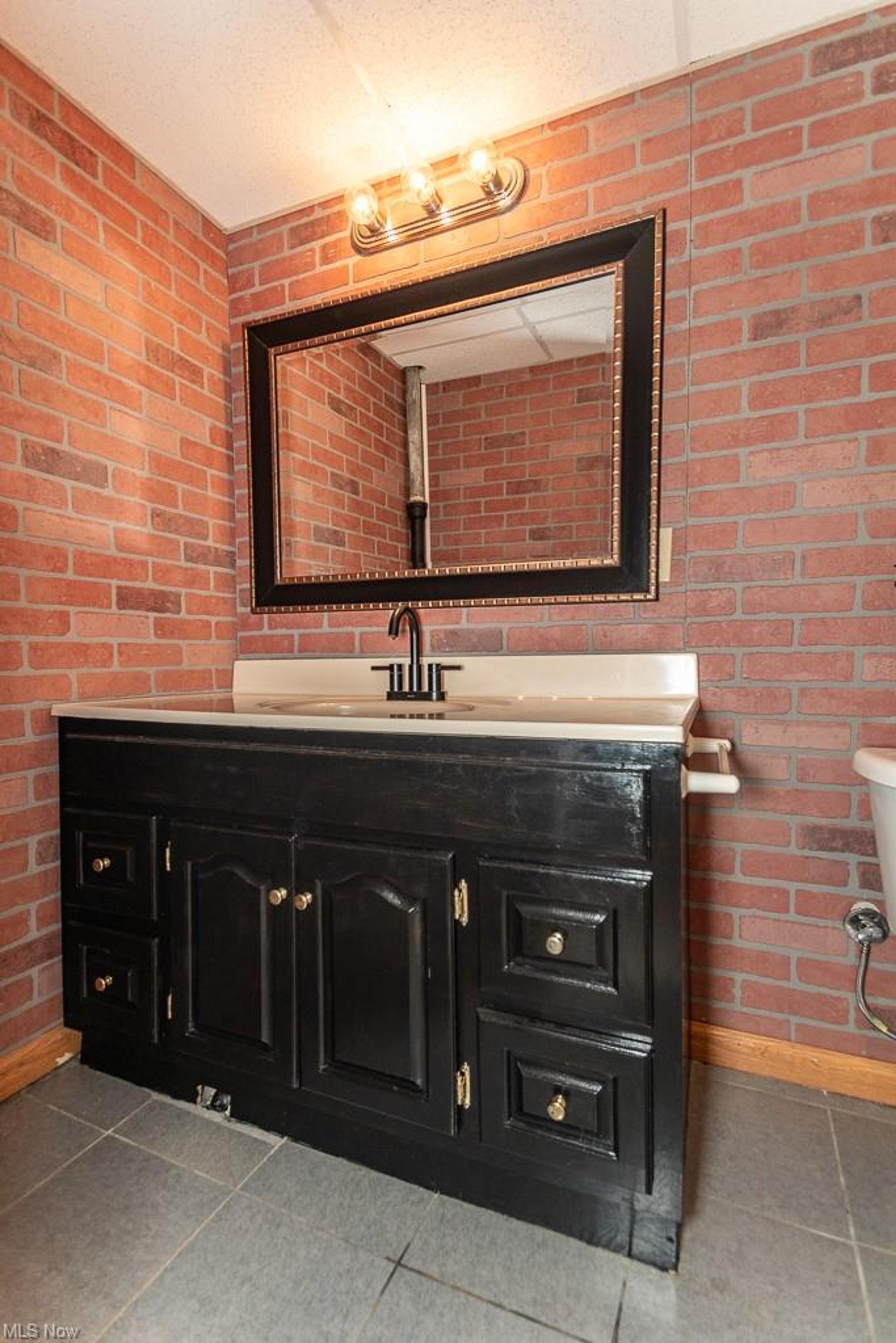 3828 E 365th Street, Willoughby - photo 23