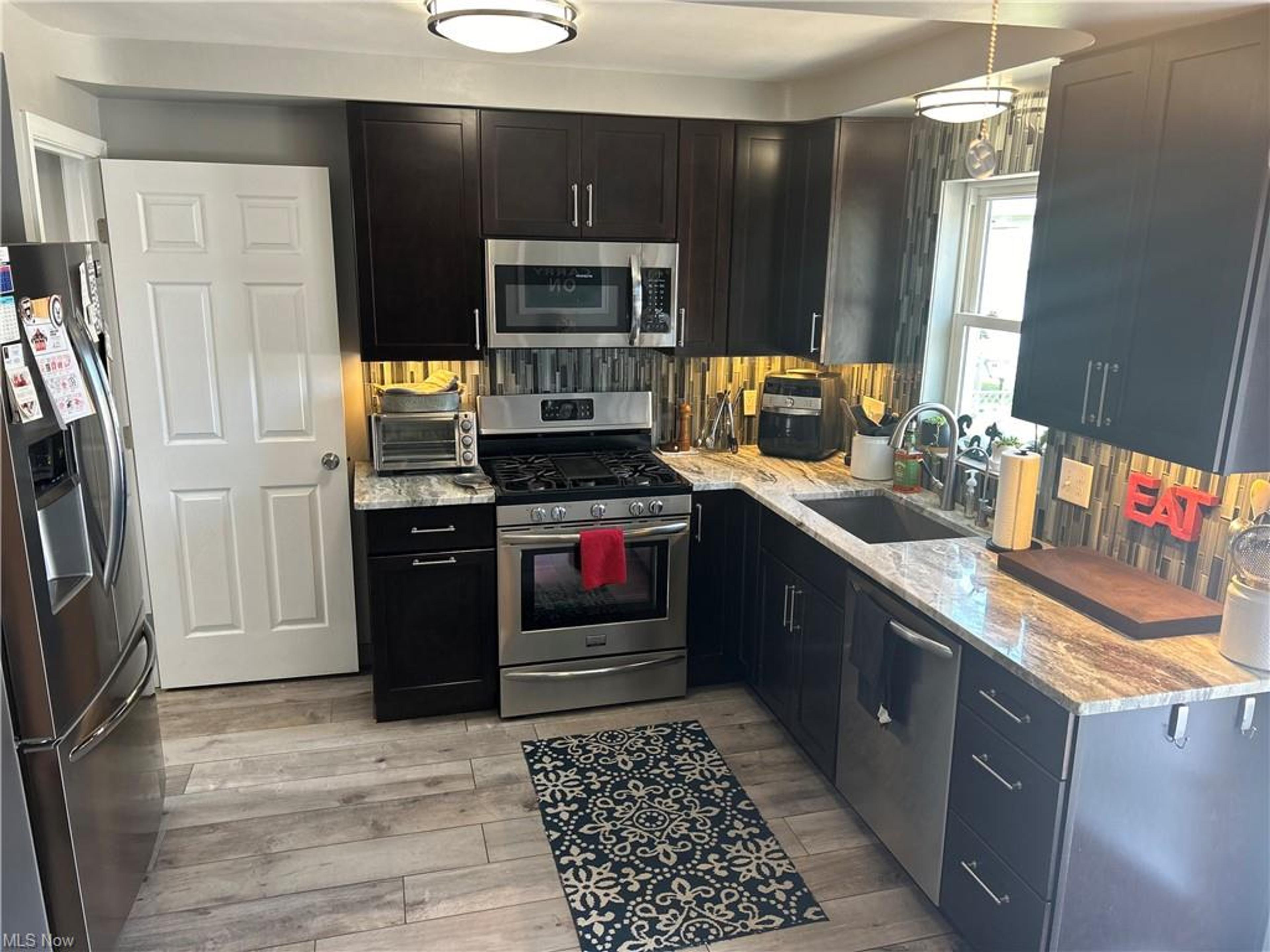 353 E 305th Street, Willowick - photo 21