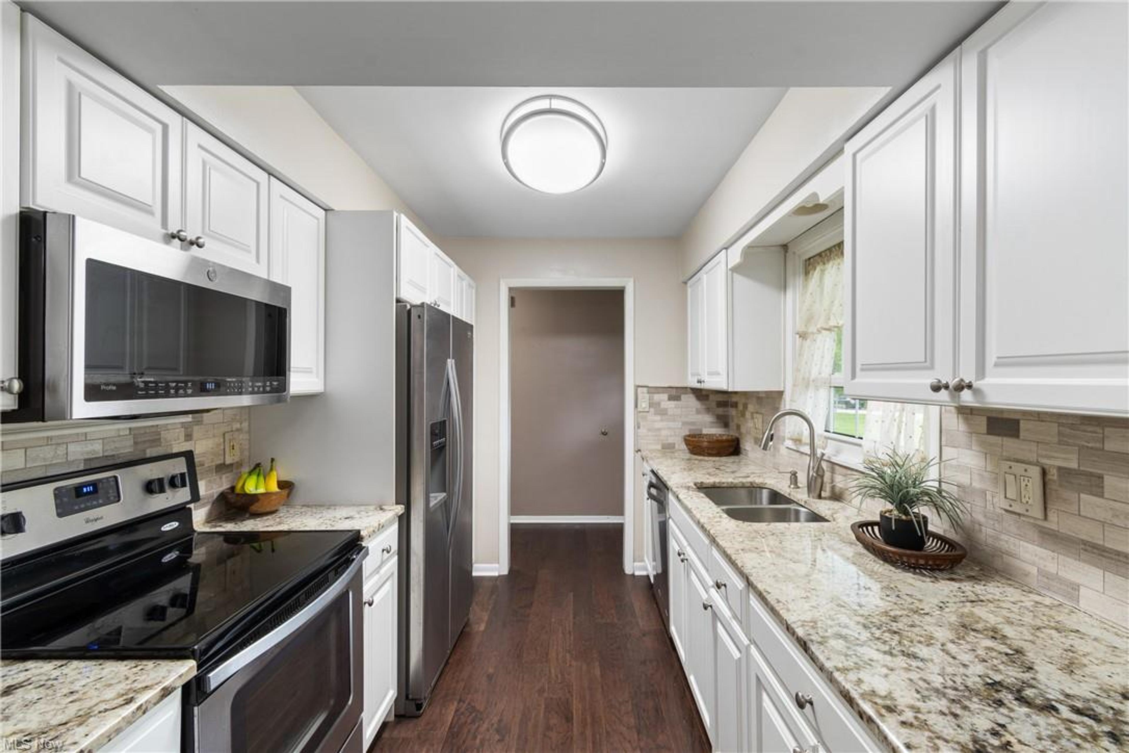 6751 Glenview Road, Mayfield Village - photo 17