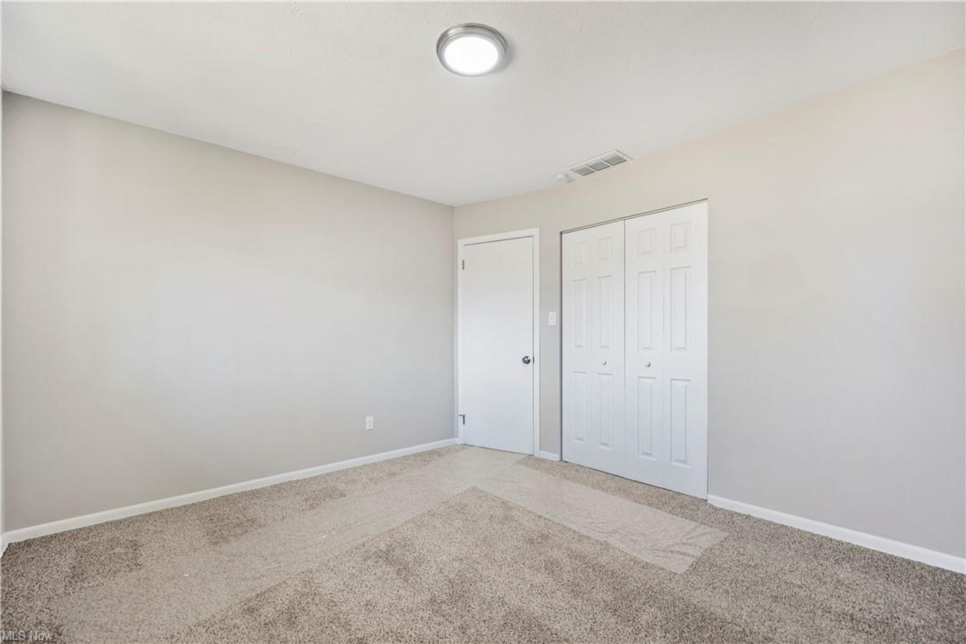 1008 Mohegan Trail, Willoughby - photo 18
