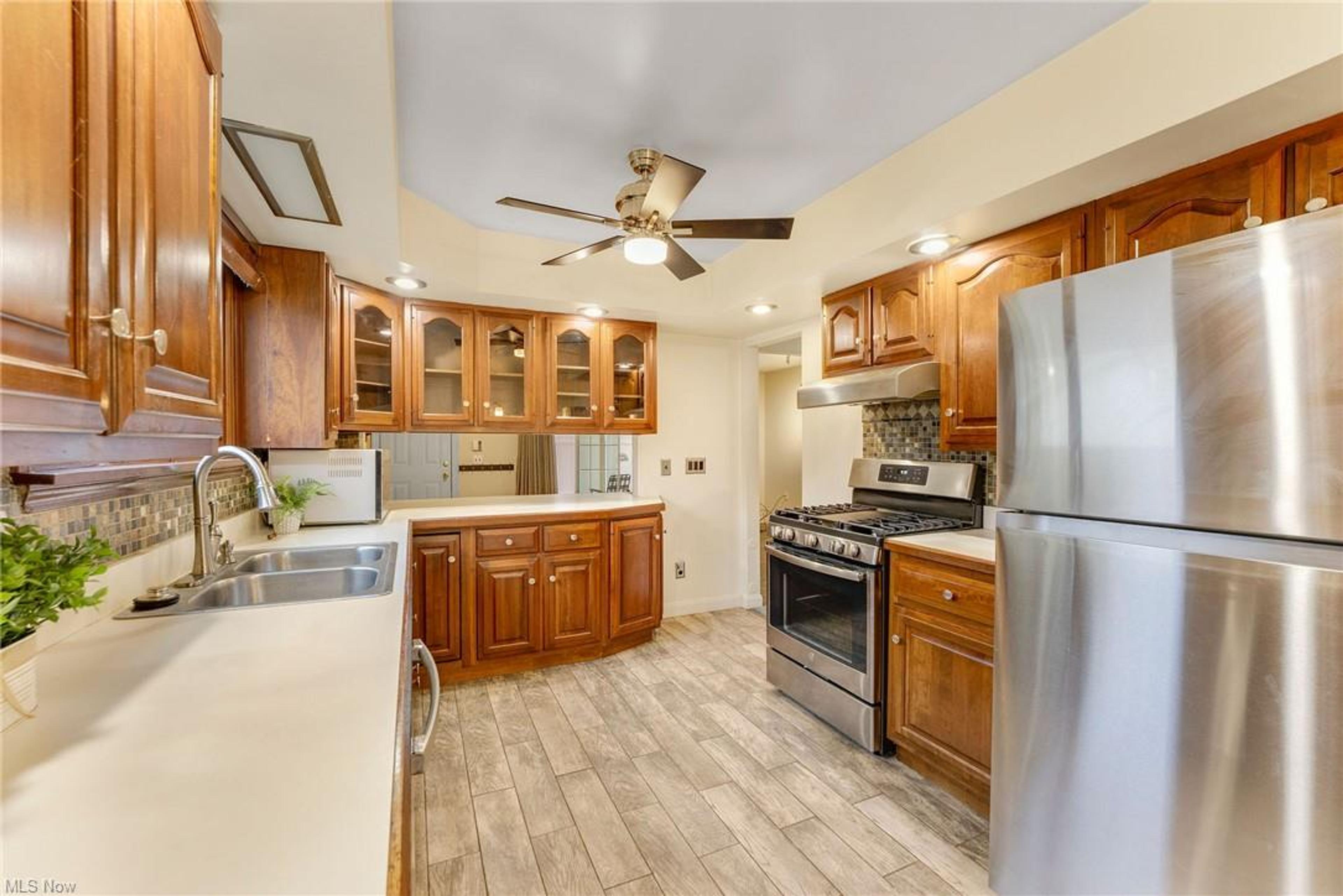 9556 Tamarin Court, Mentor - photo 17