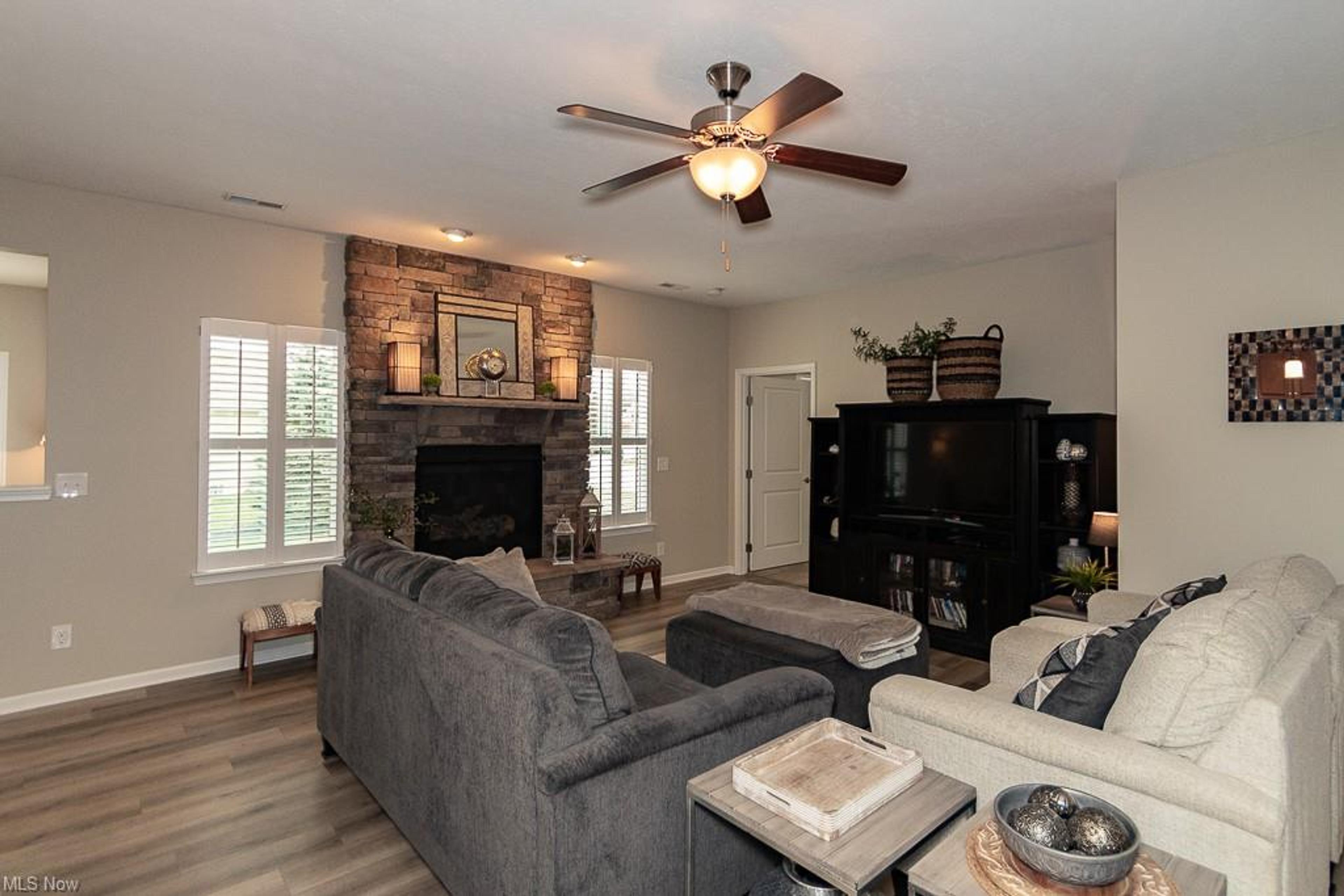 8693 Prairie Grass Lane, Mentor - photo 2