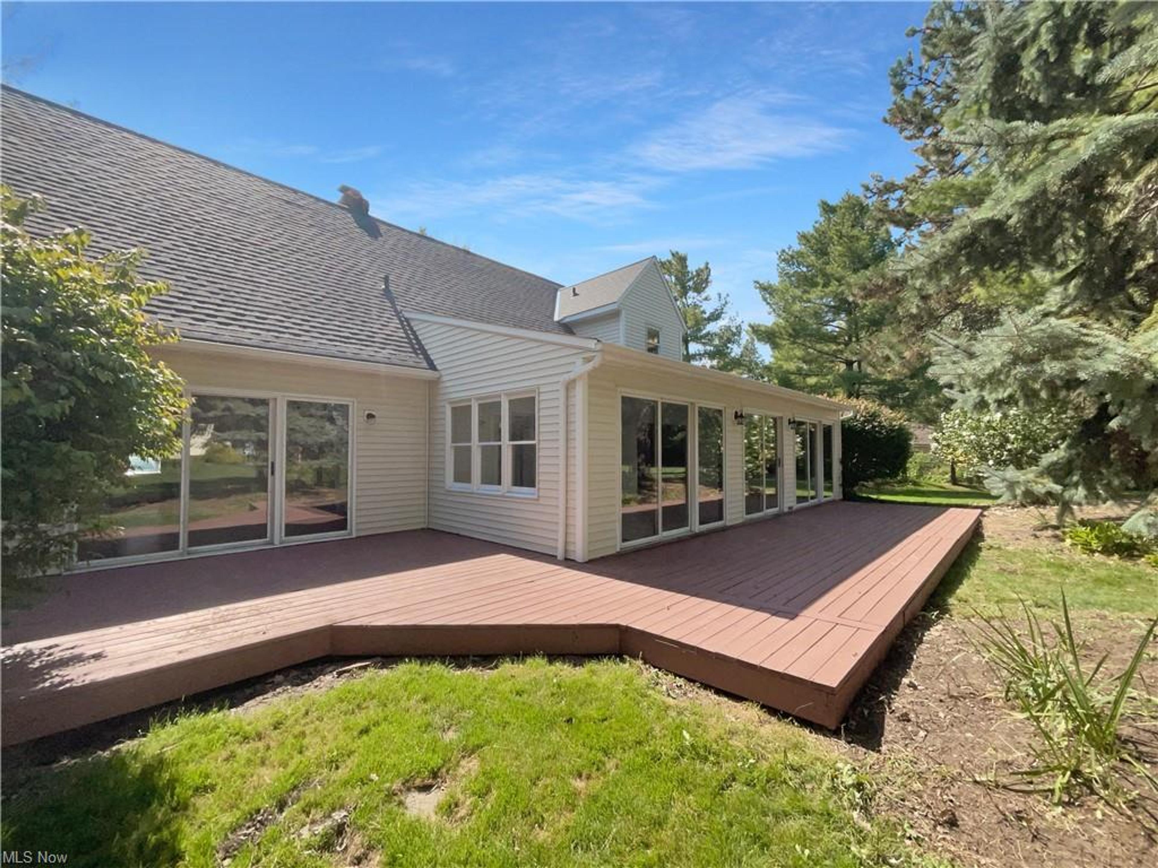 2154 Ridgebury Drive, Painesville - photo 4