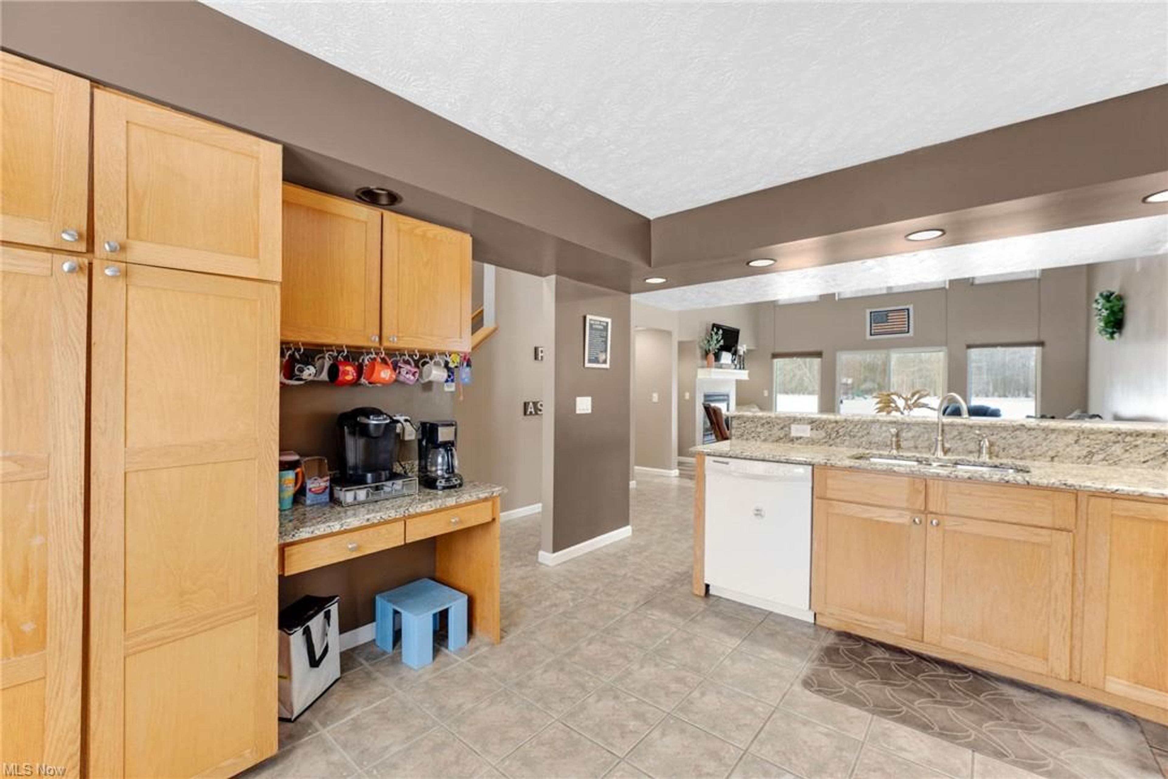 200 Bates Road, Madison - photo 10