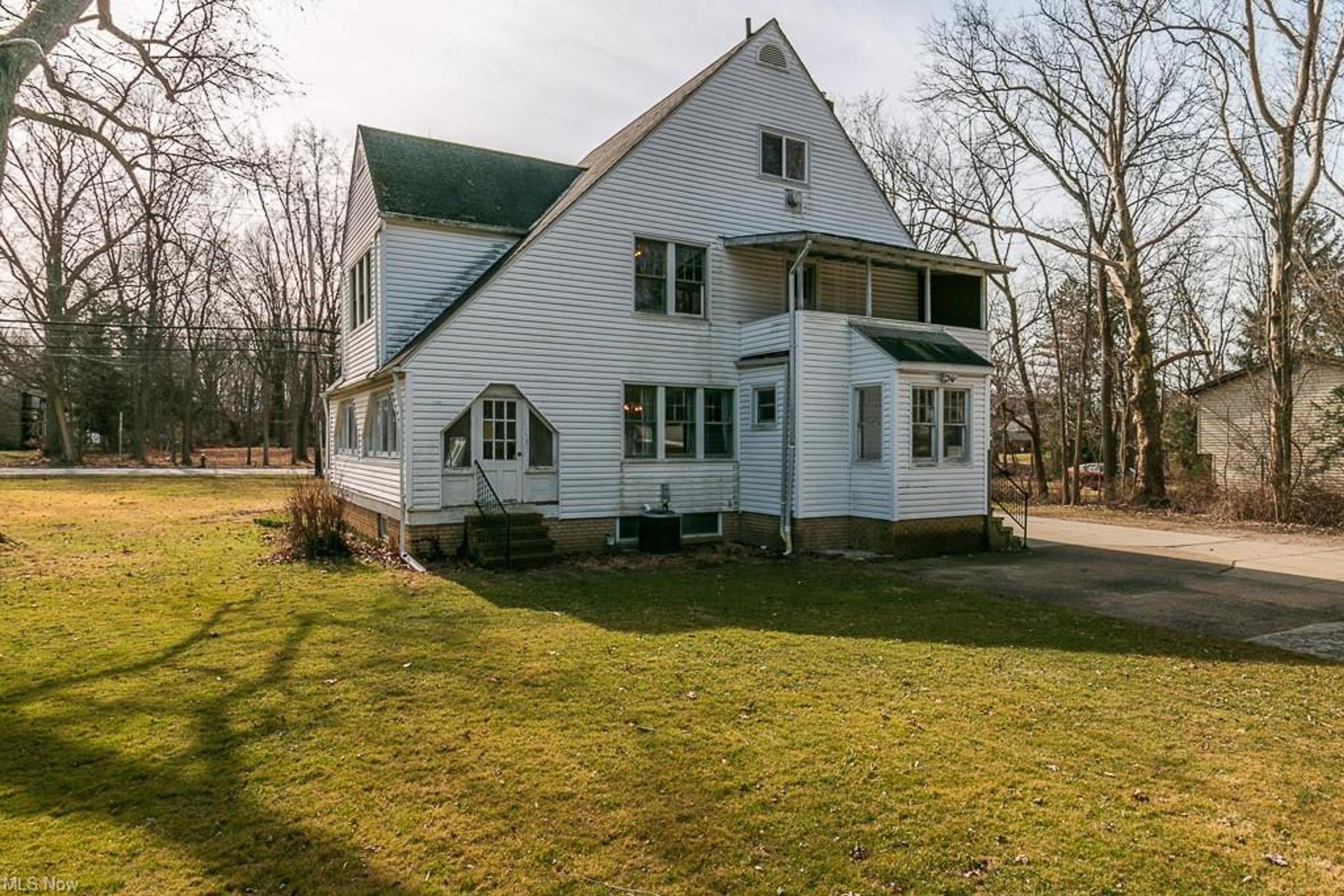 29396 Detroit Road, Westlake - photo 2