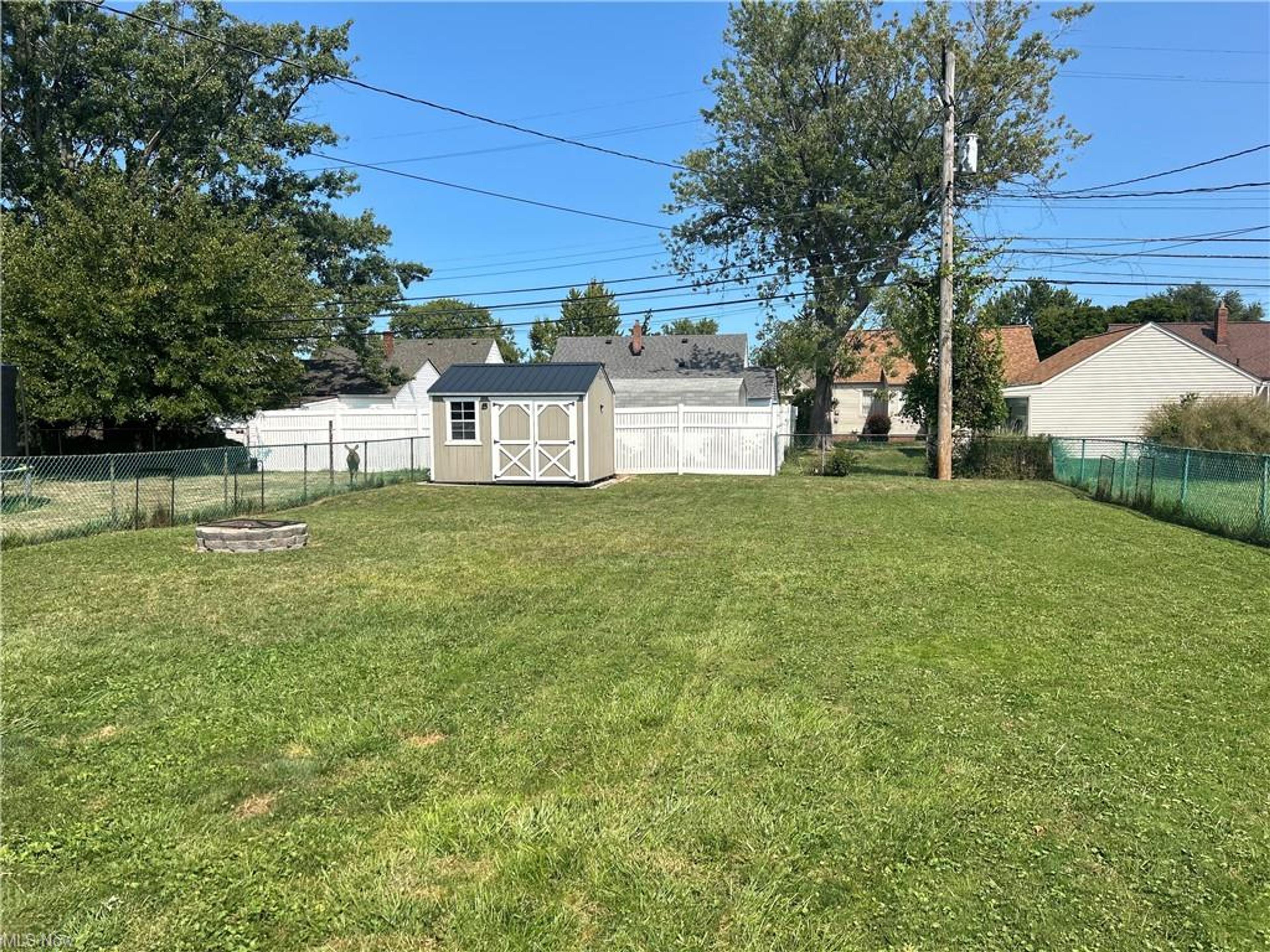 353 E 305th Street, Willowick - photo 19