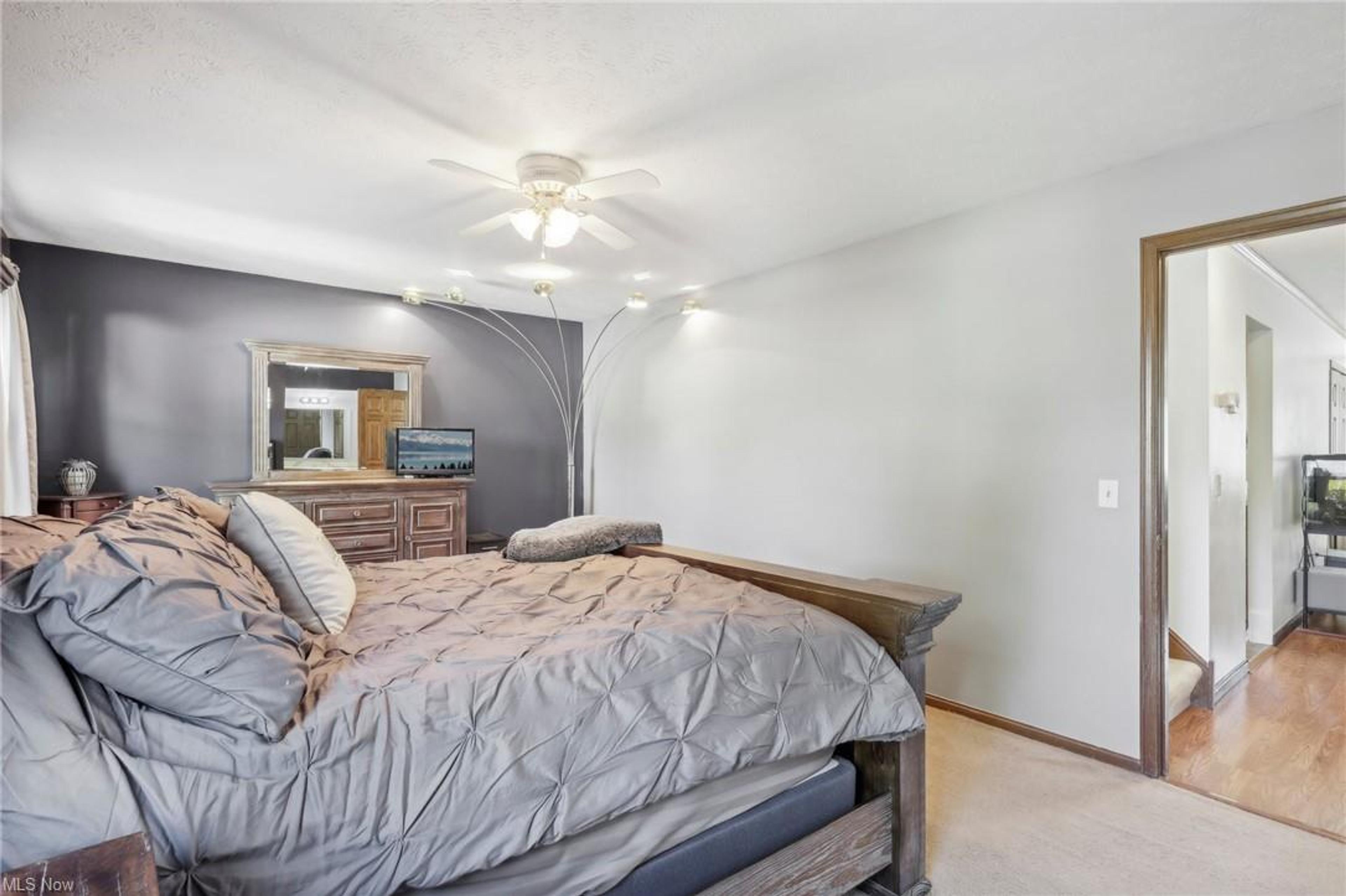 800 Orchardview Avenue, Seven Hills - photo 9