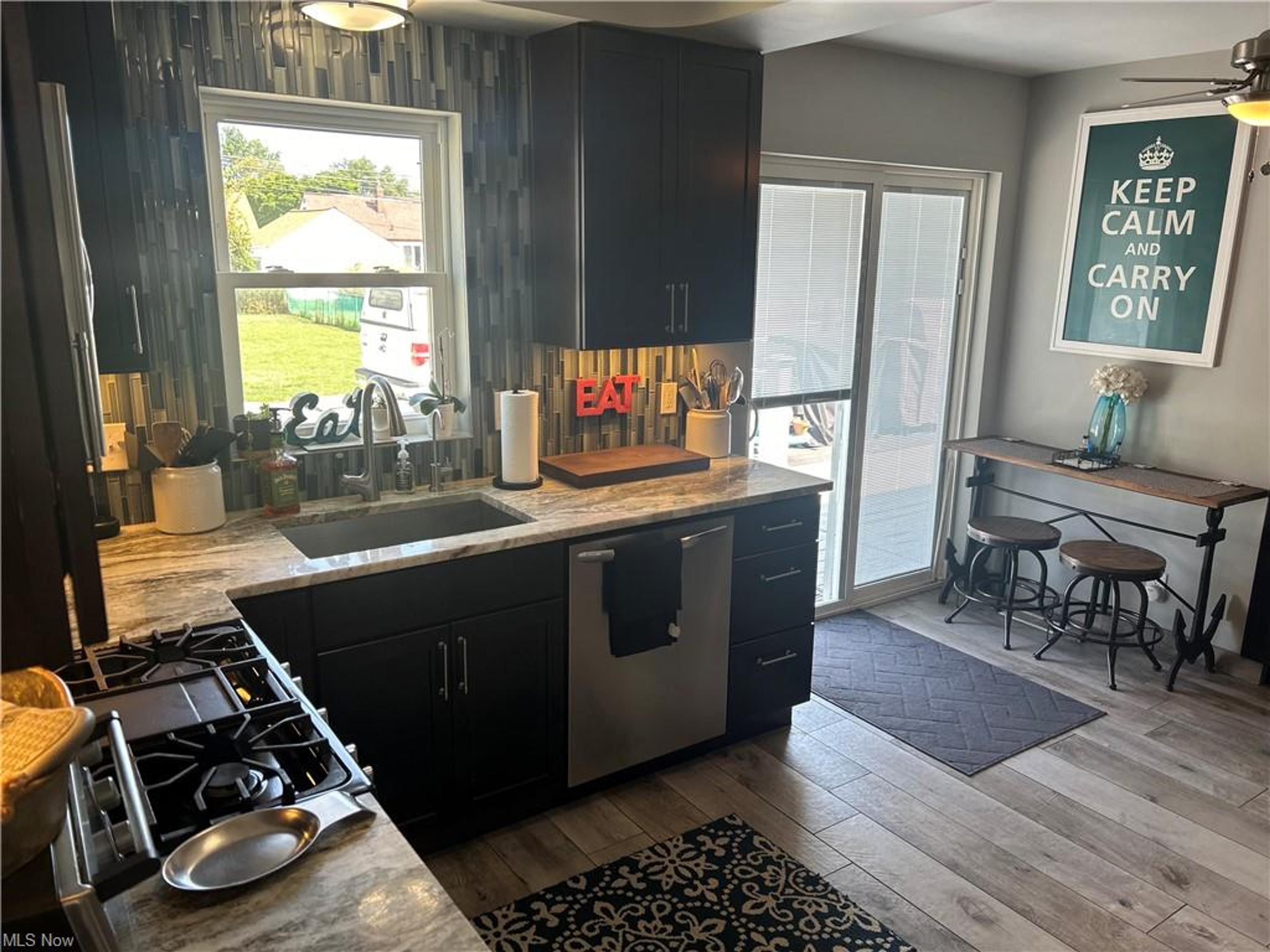 353 E 305th Street, Willowick - photo 34