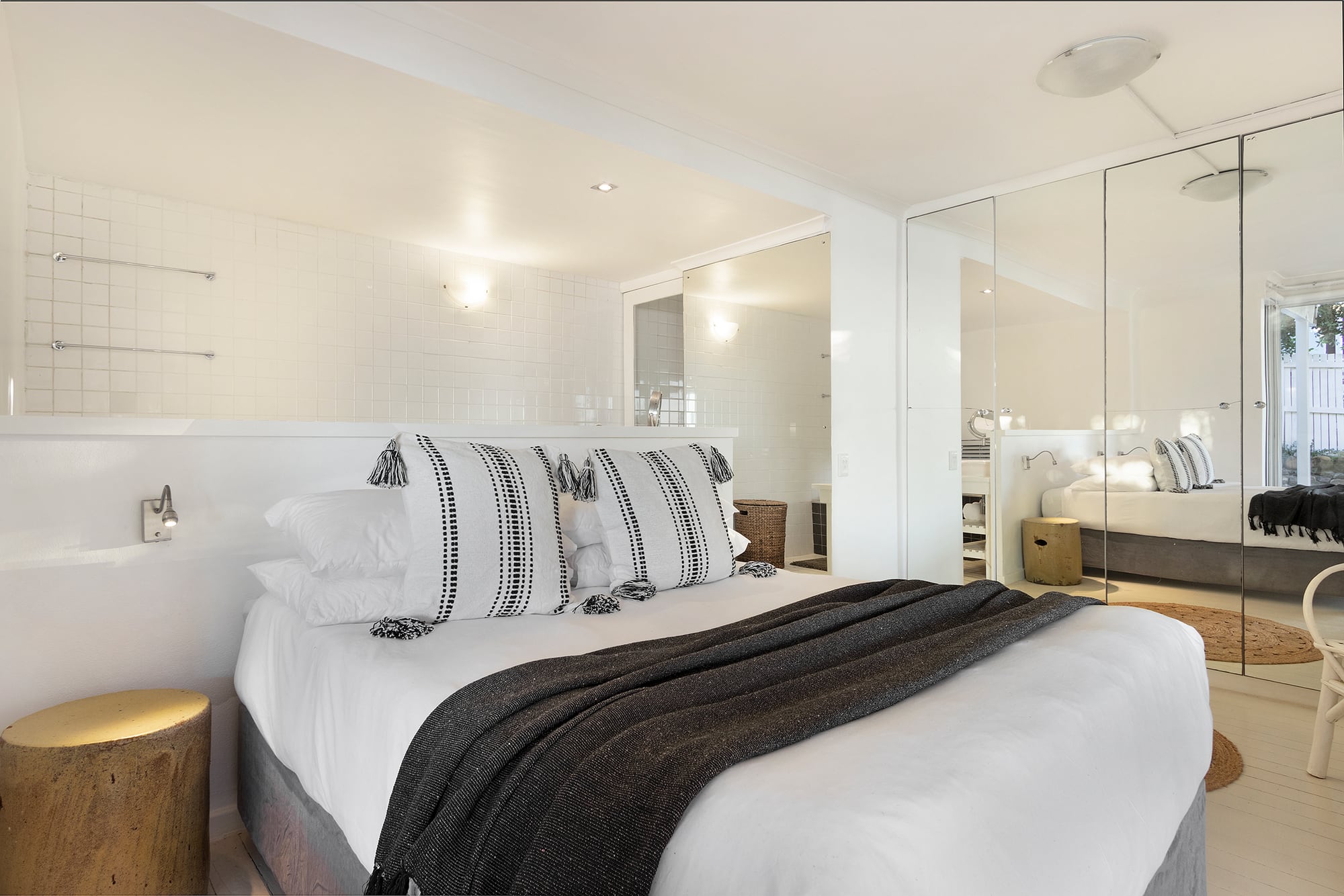 05 Glen Beach in Camps Bay, image 2