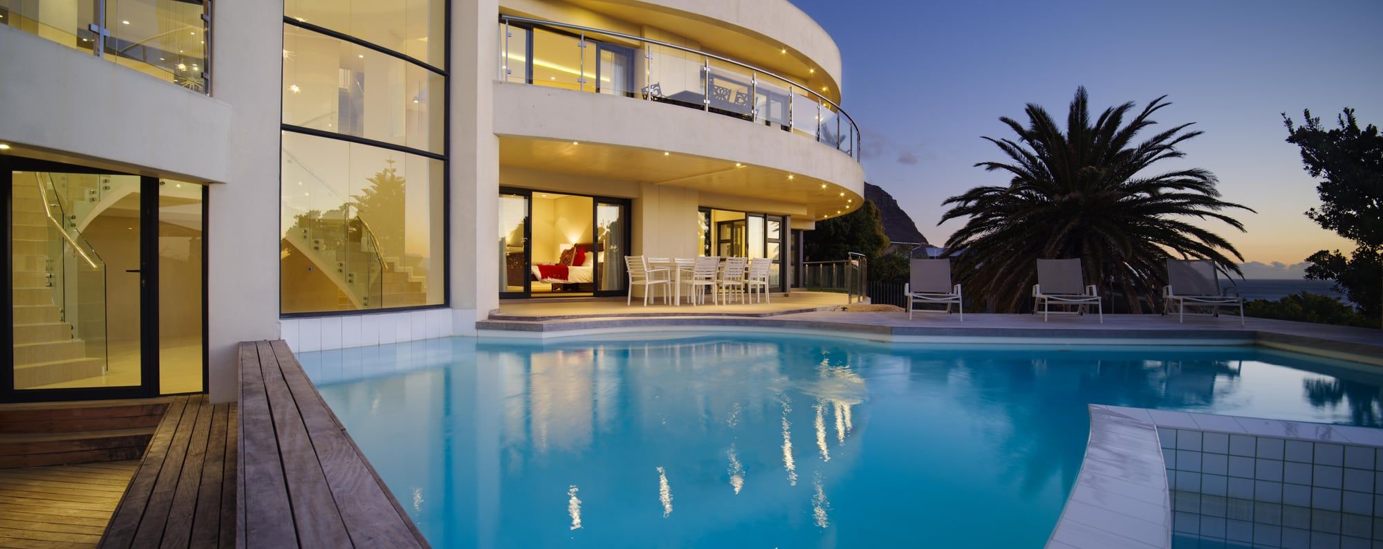 Sunset Mansion in Llandudno, image 3