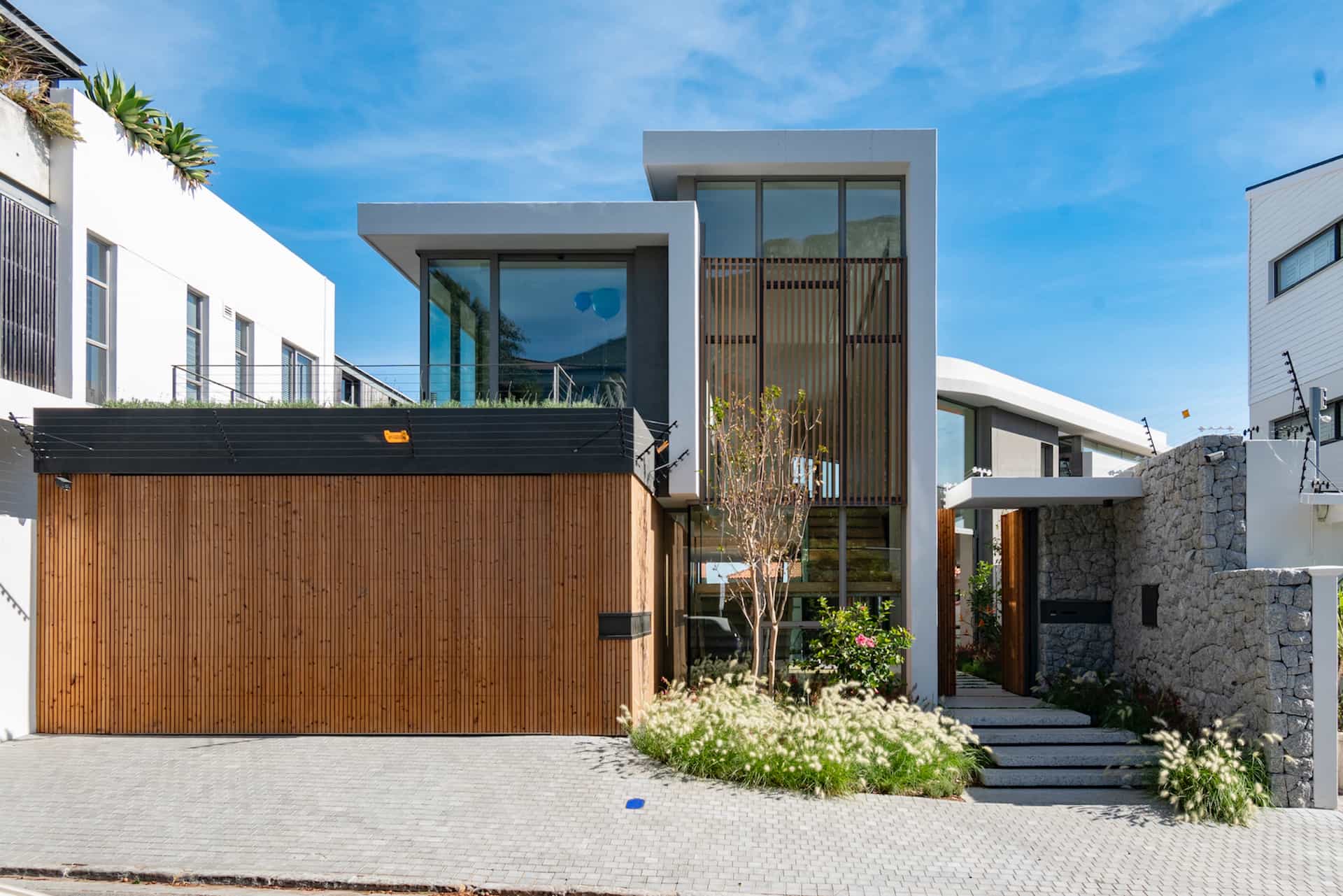 Serena — image 2