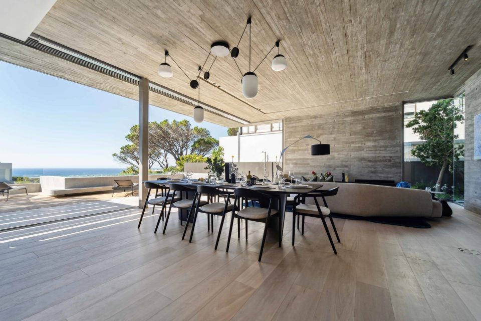 K20 Villa in Camps Bay, image 2