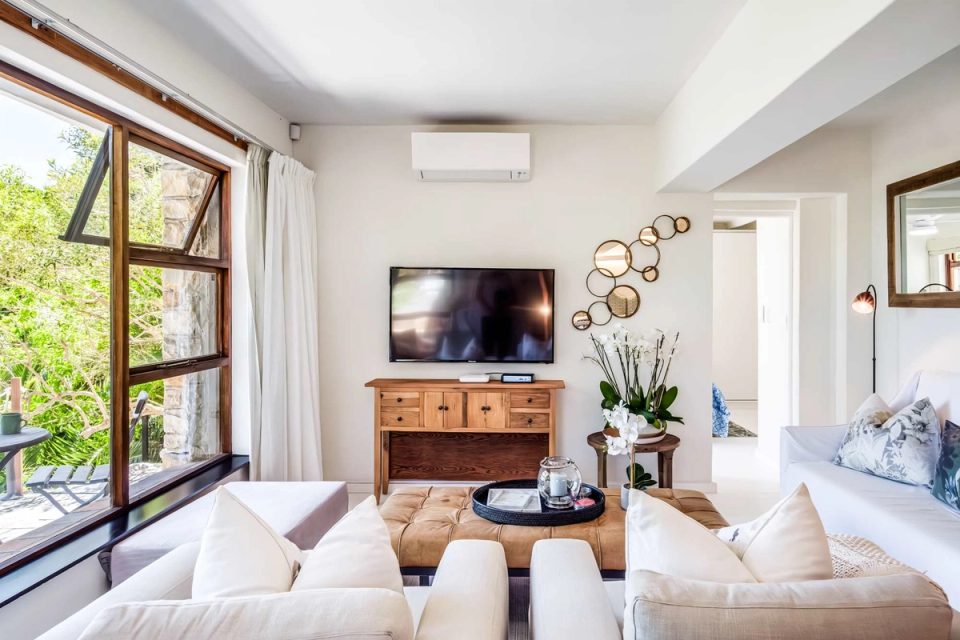Rock Retreat in Camps Bay, image 6