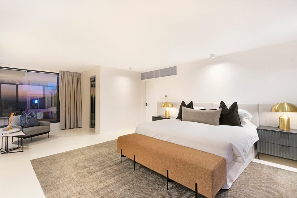 32 On Sedgemoor in Camps Bay, image 4