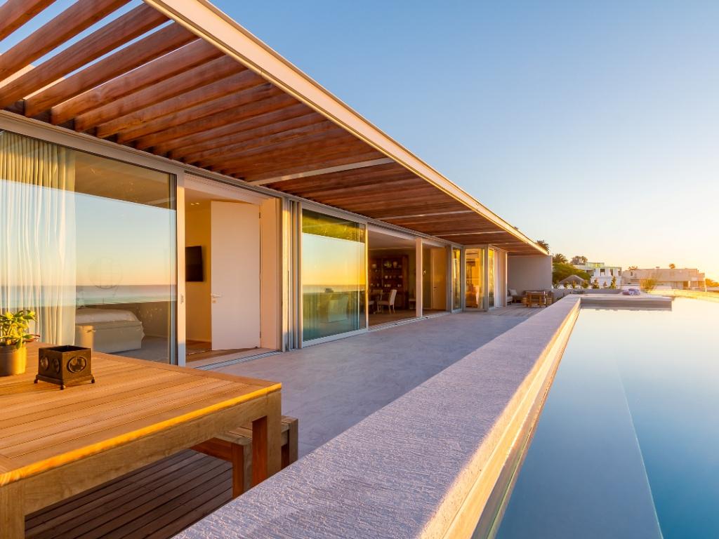 Topaz Penthouse — image 2