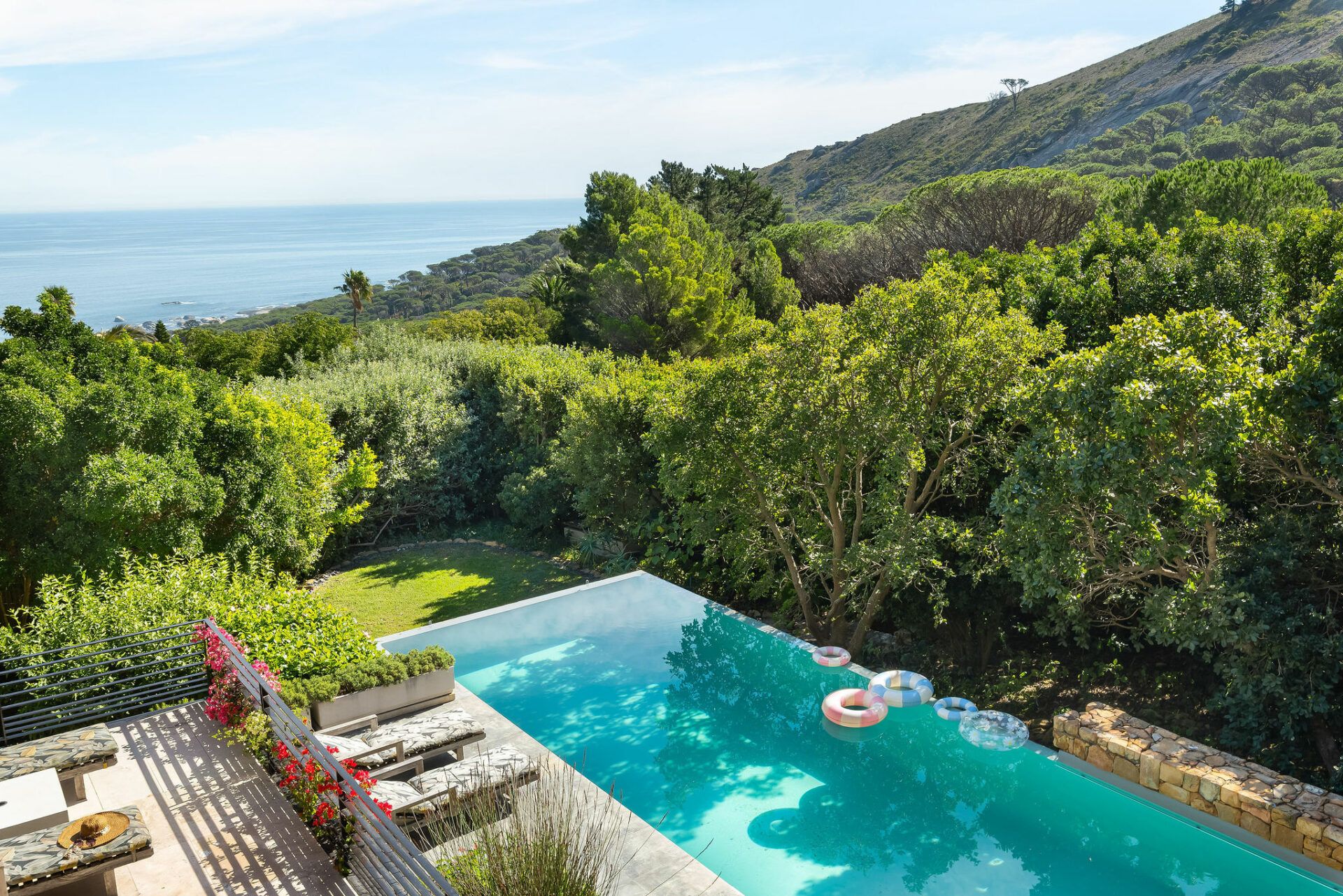 Villa Le Thallo in Camps Bay, image 2