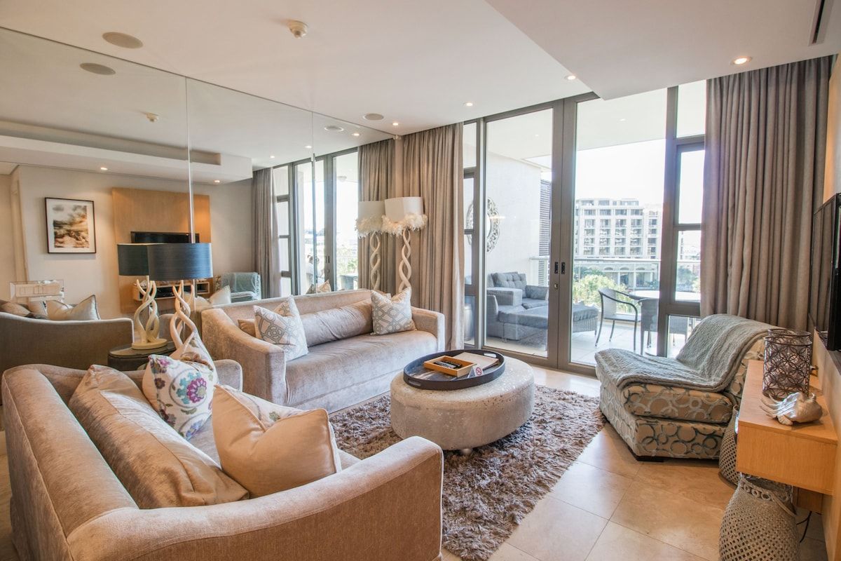 Waterfront Village - 2 bedroom Luxury — image 5