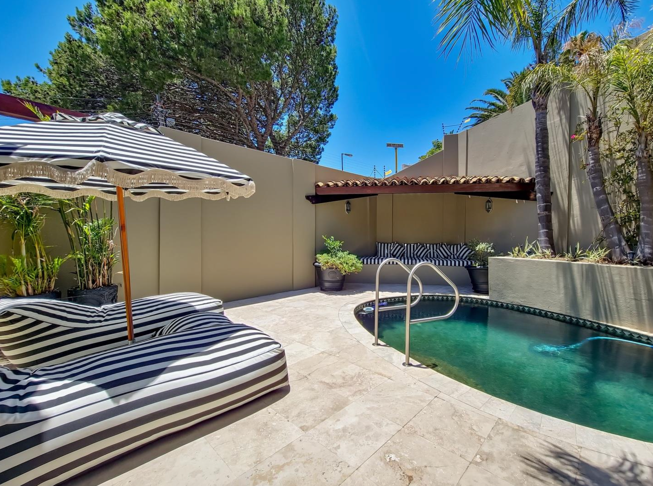 Villa St Louis — image 2