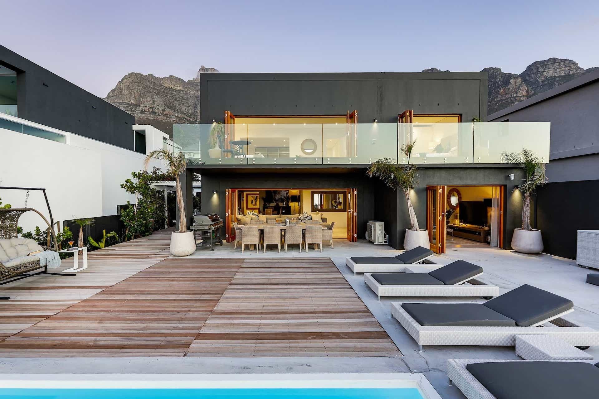 Jo Leo Villa — image 2