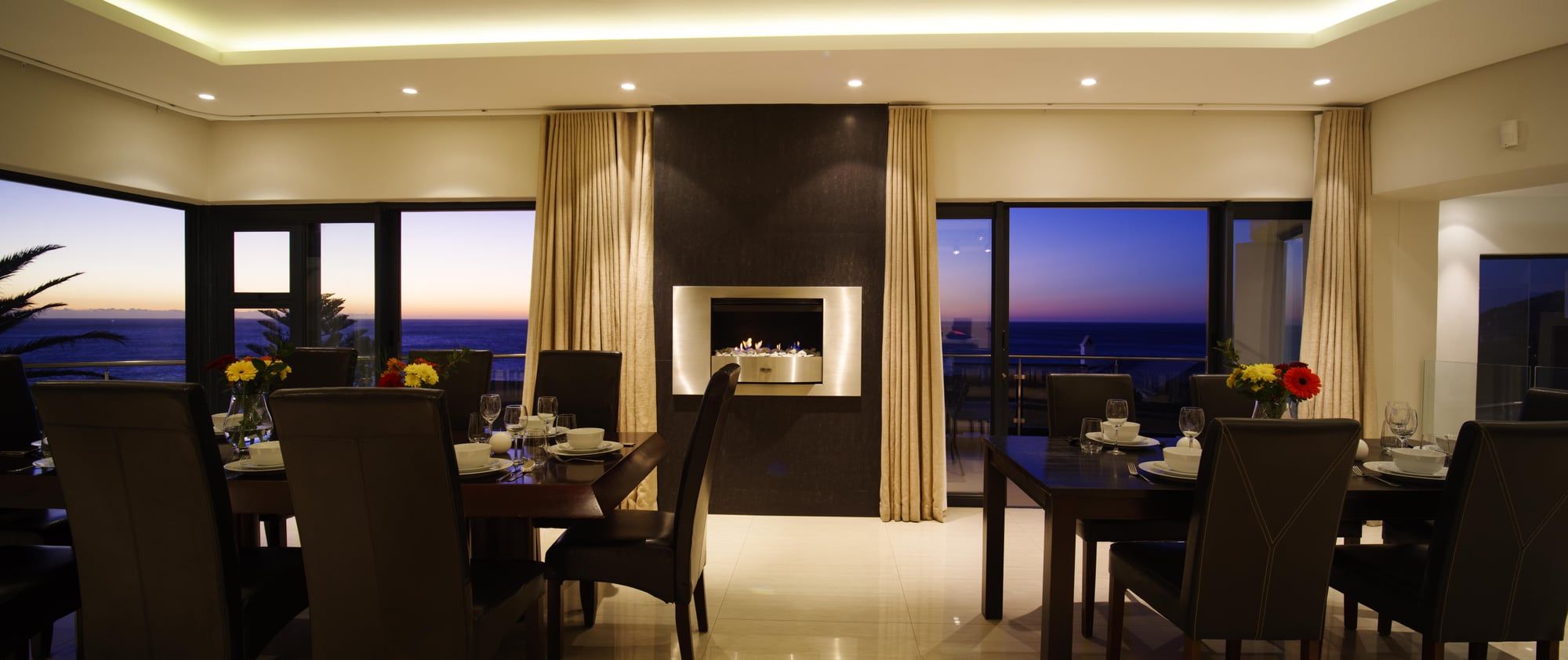 Sunset Mansion in Llandudno, image 4
