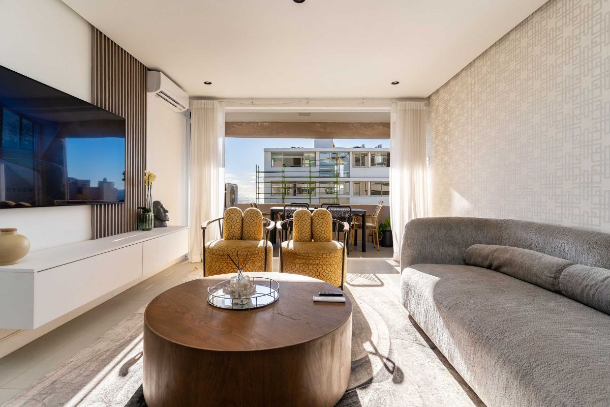 Bantry Alanda in Bantry Bay, image 4