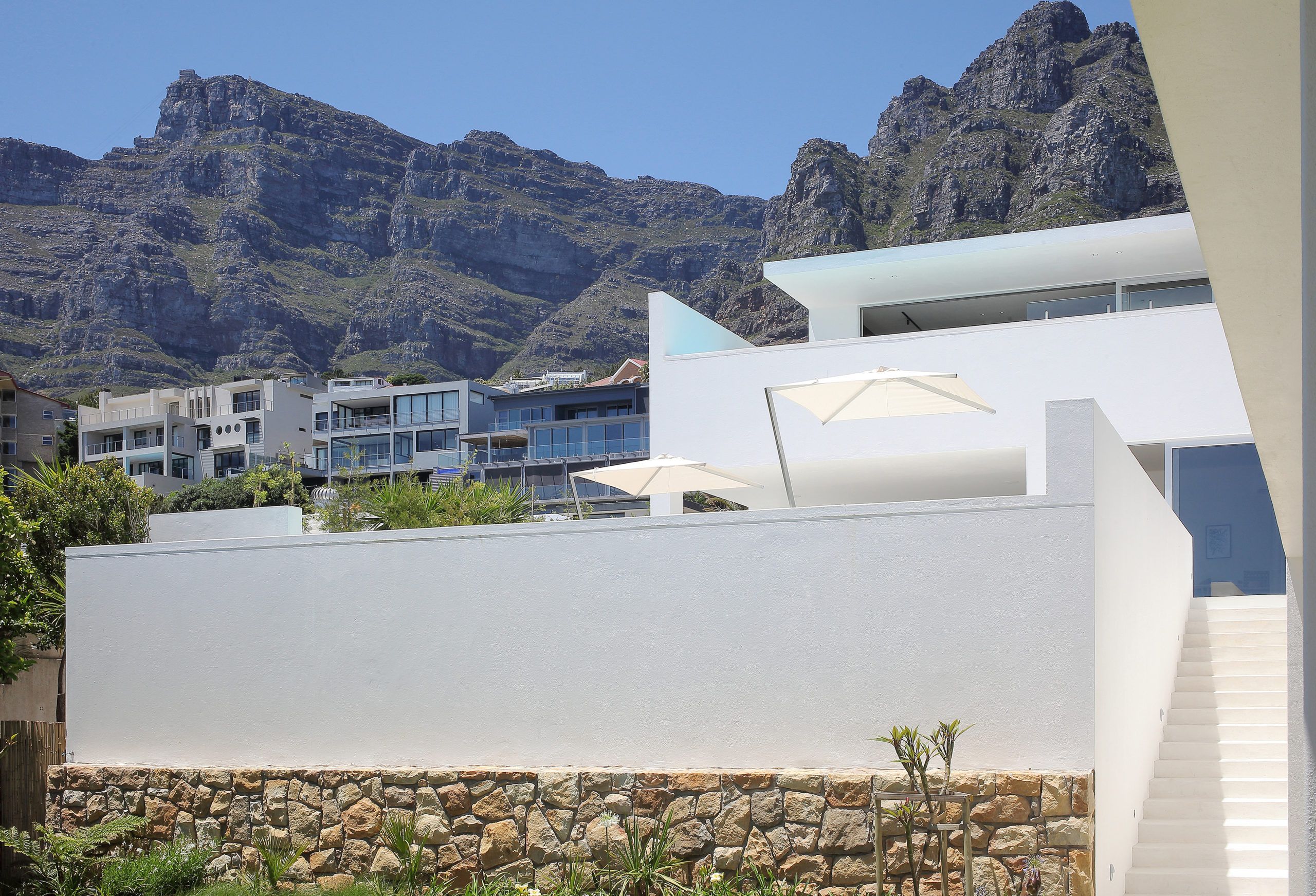 The Aven — image 2