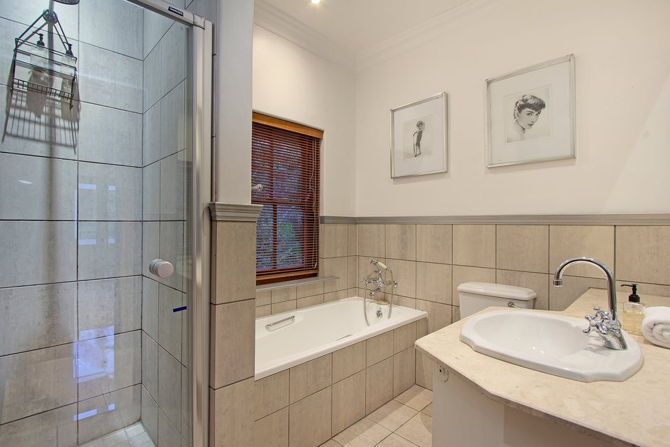 Lyonesse & Den in Constantia, image 4