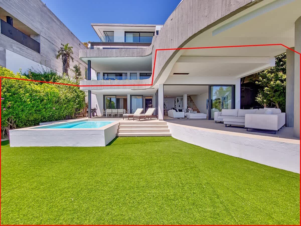 Ocean View Villa in Bantry Bay, image 2