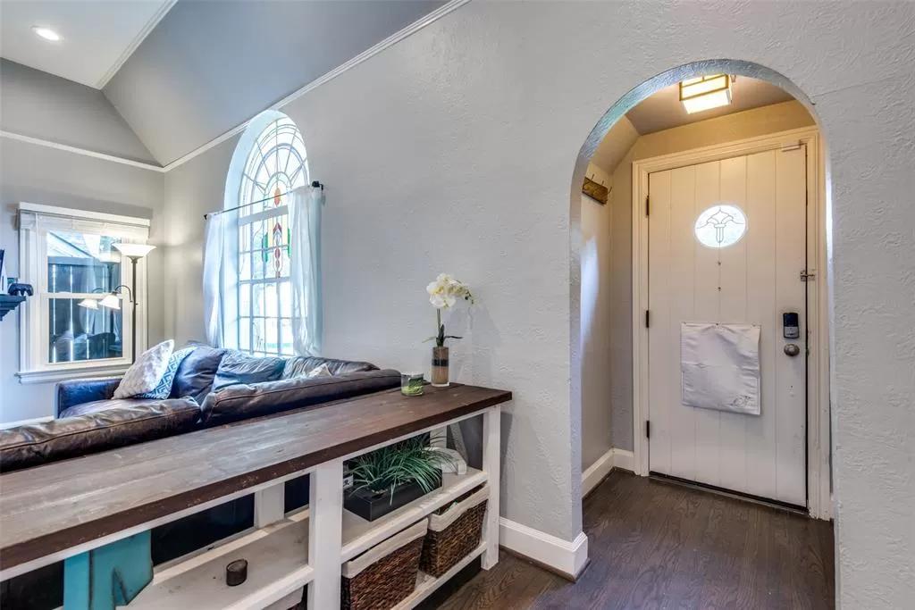 5206 Merrimac Ave - Media 2