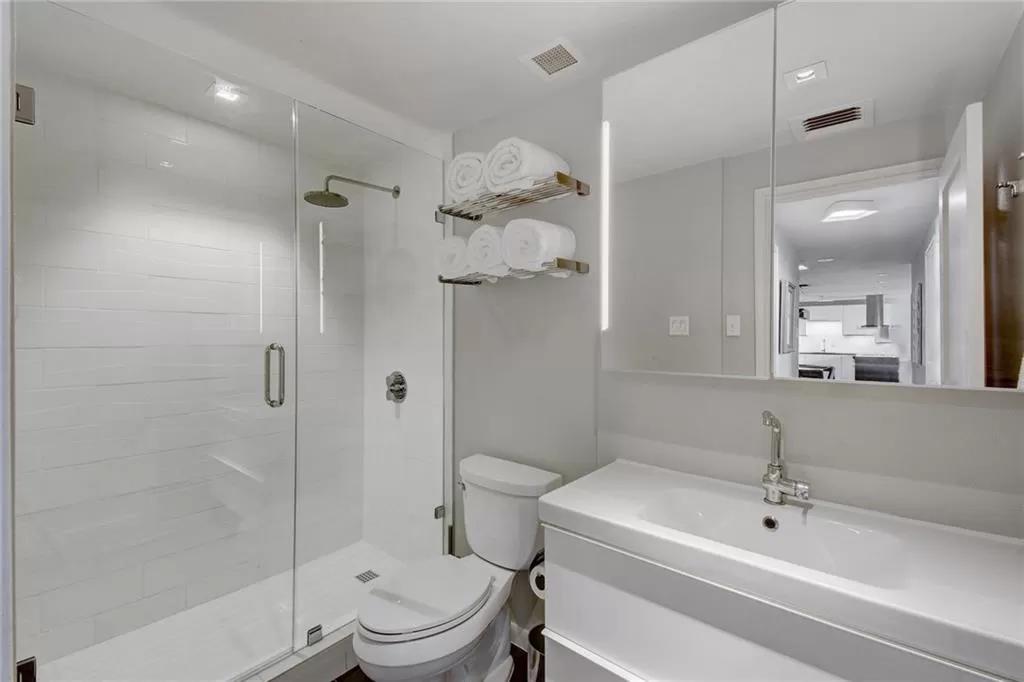 1801 Lavaca St #5A - Media 4