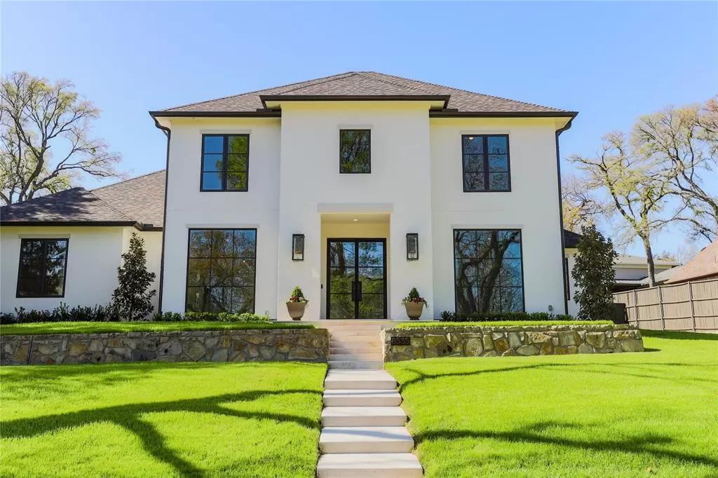 8535 Groveland Dr