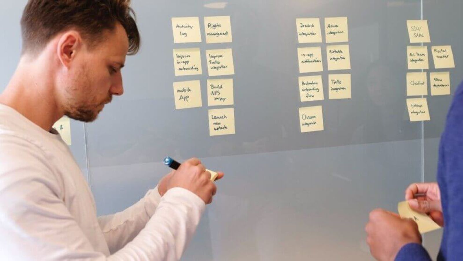 How To Choose a Screenplay Outline Strategy