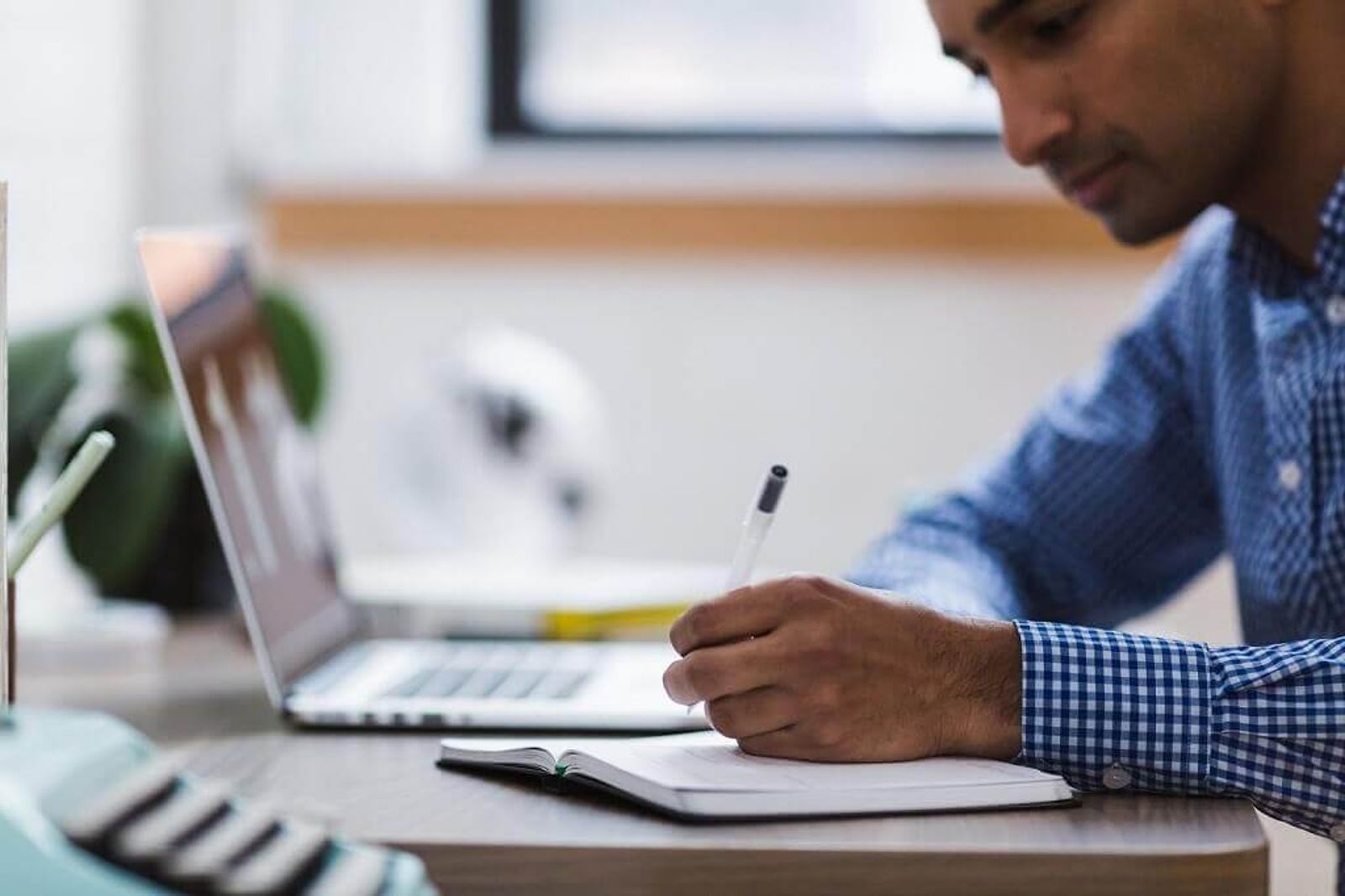 Becoming a Productive Screenwriter in 8 Steps