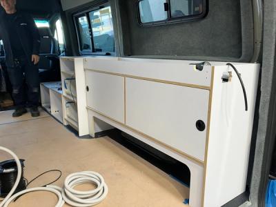 Merceded Sprinterunder-bed storage