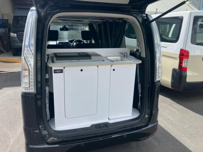 Nissan Serena kitchen
