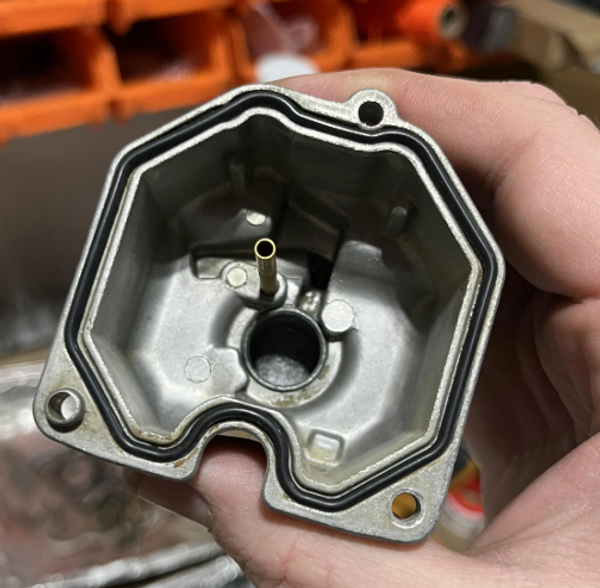 O-ring used as a carburettor bowl gasket