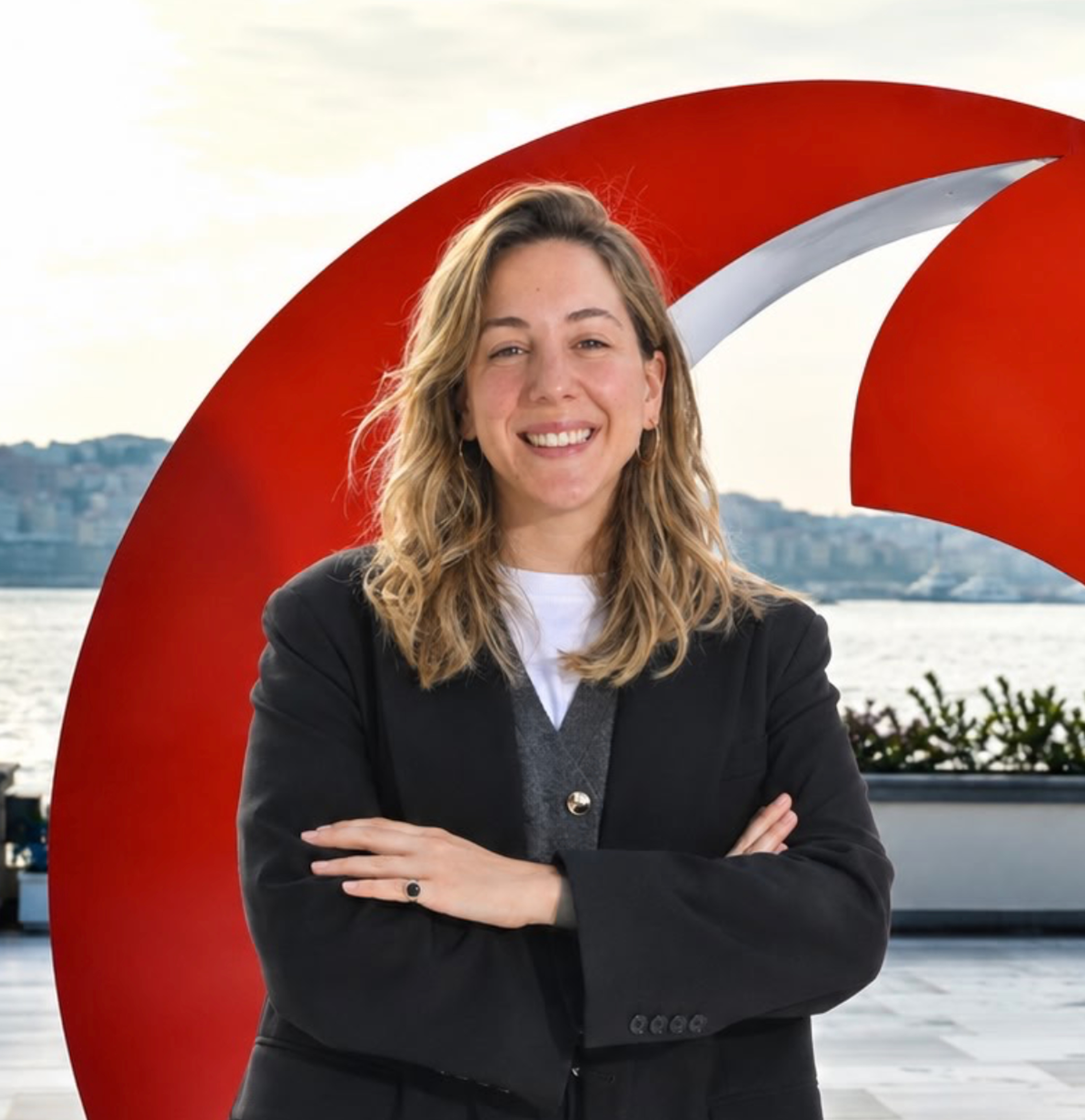 İpek Erturhal