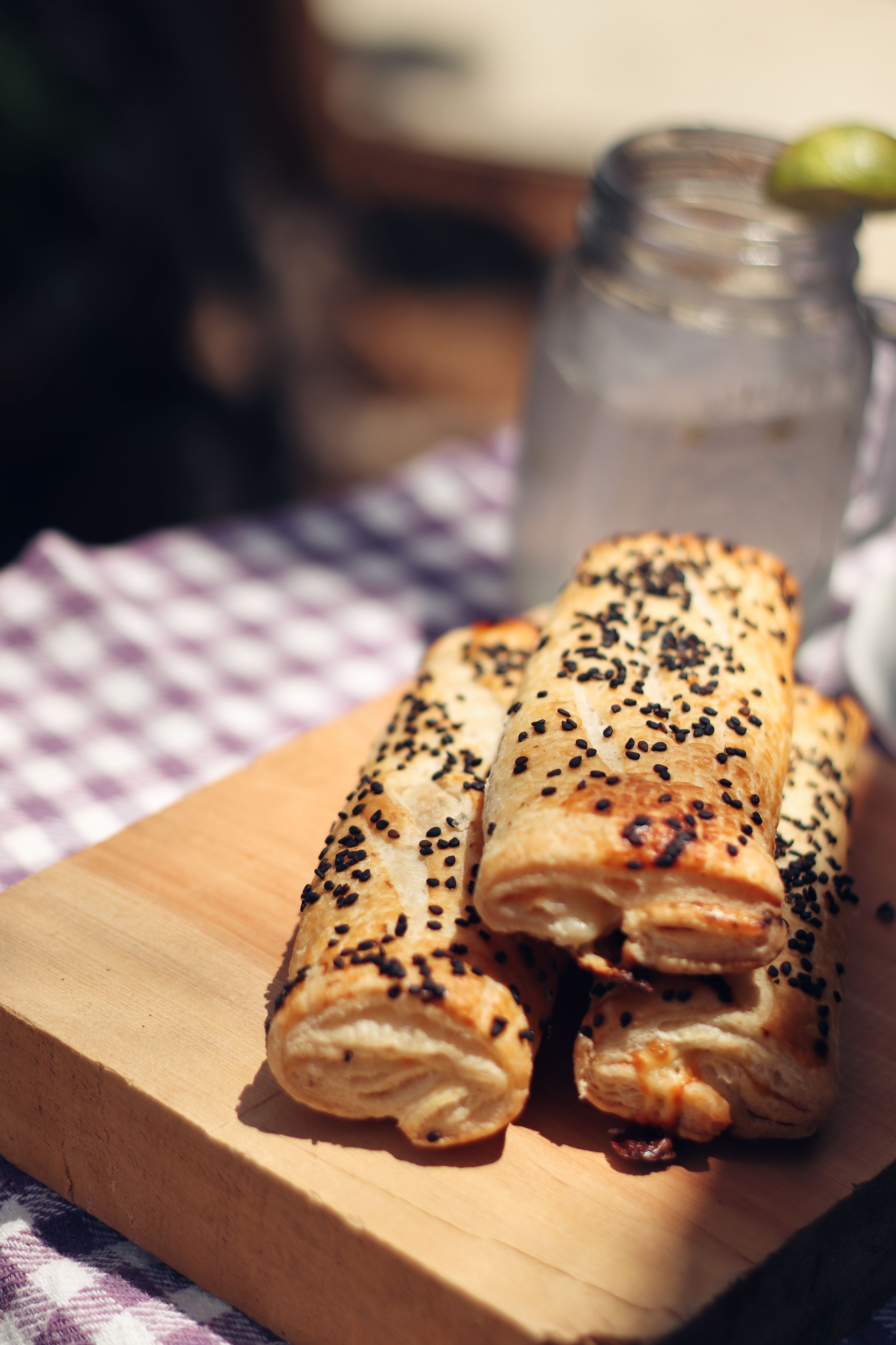 Hojaldres de jamón y queso  - Image 1