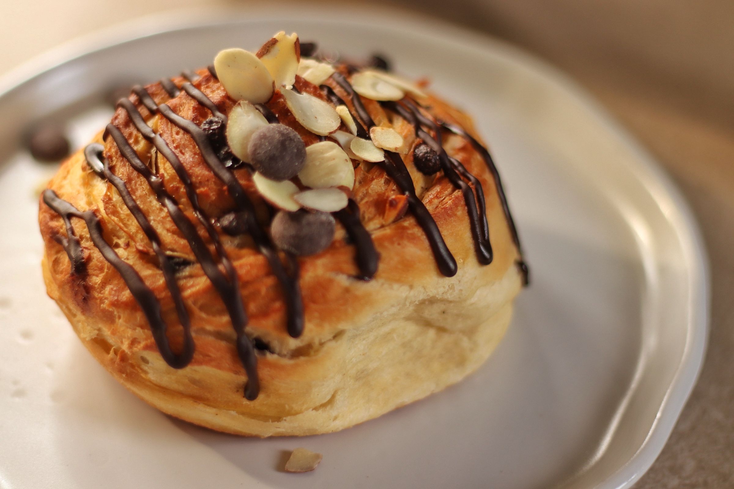 Roles de chocolate y almendra - Image 1