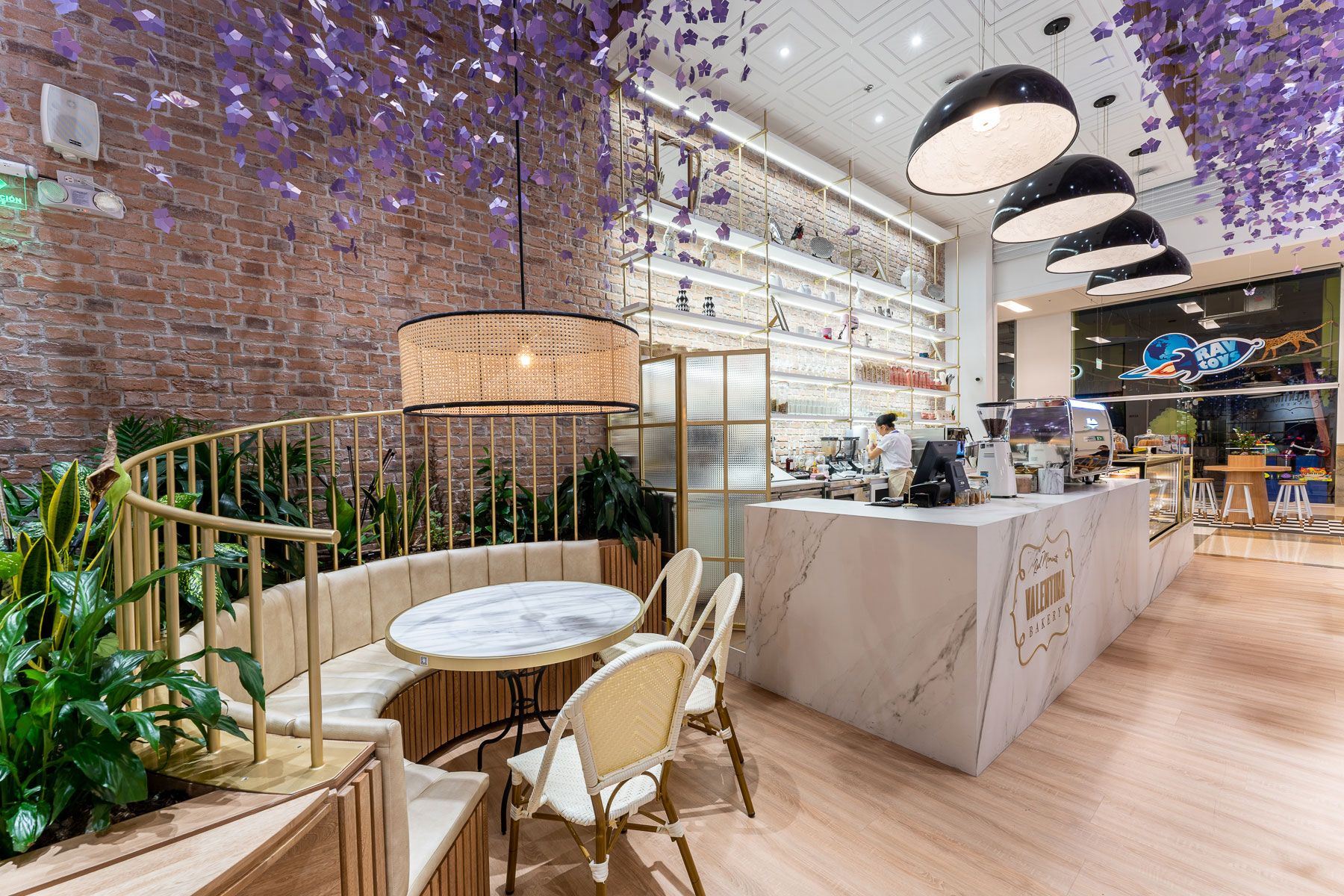 VALENTINA BAKERY — Medellín