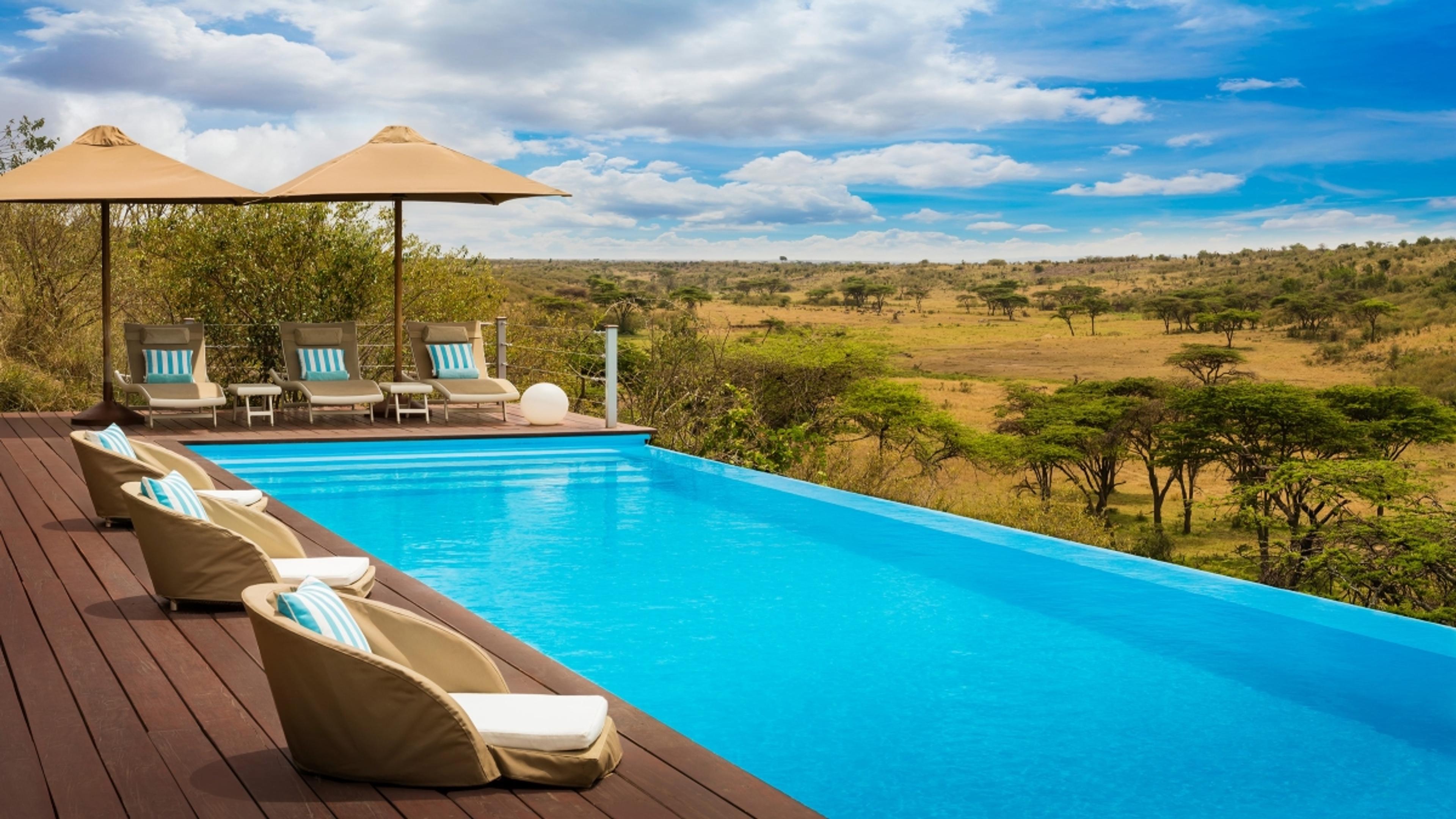 18. mahali_mzuri_-_pool.jpg