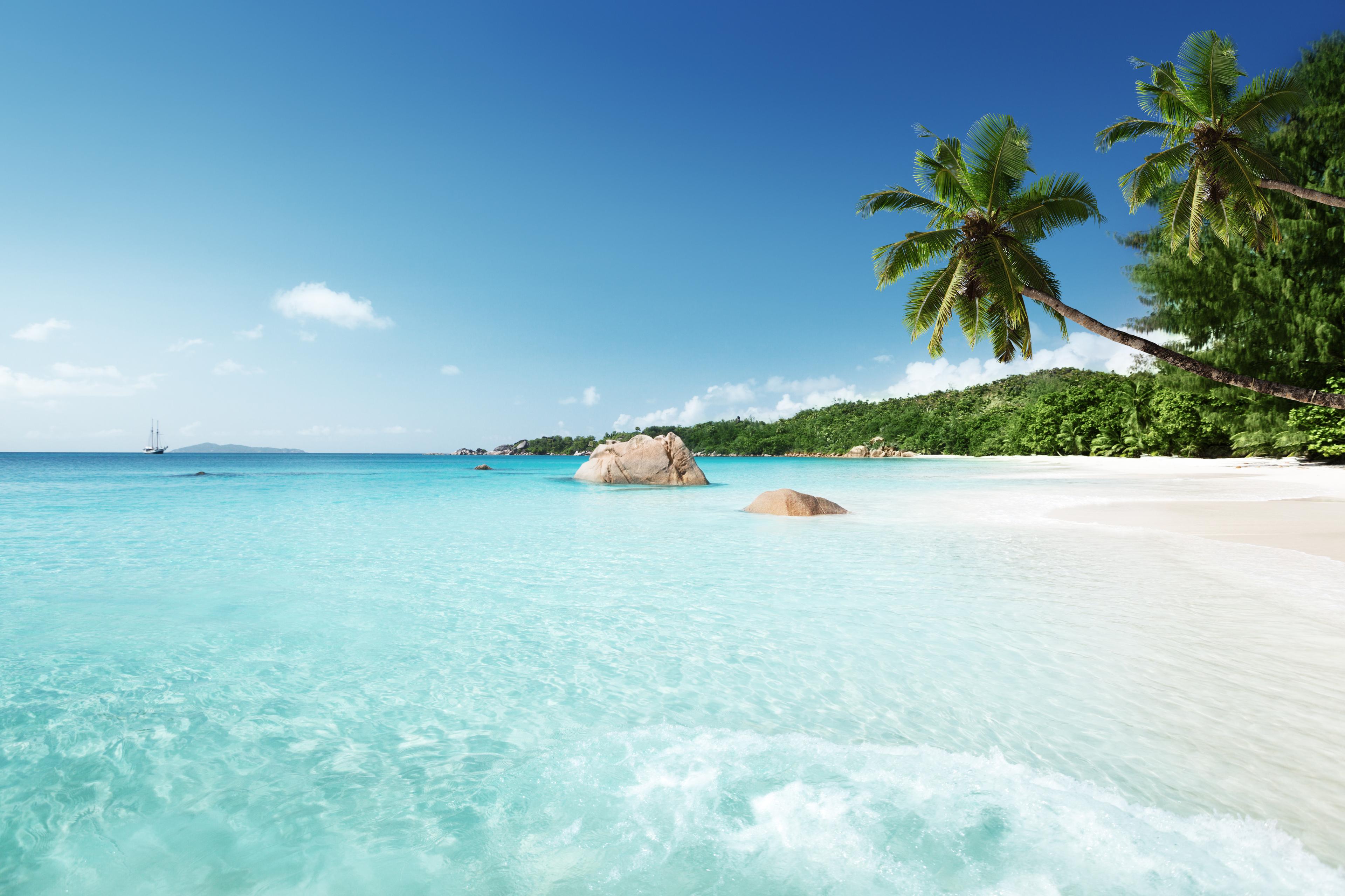 anse-lazio-beach-at-praslin-island-seychelles-AdobeStock_97059797.jpeg