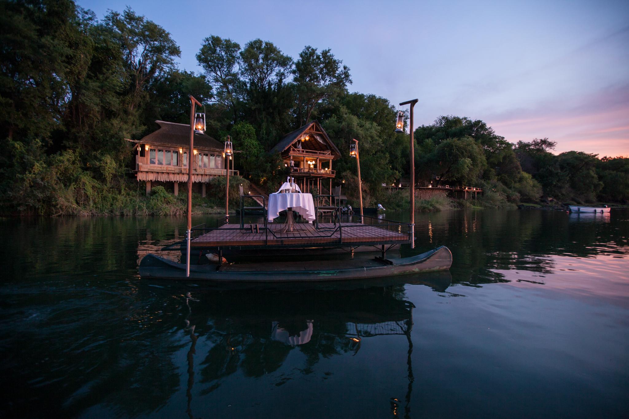 14. o2a-zimvszam-tongabezi-the_sampan.jpg