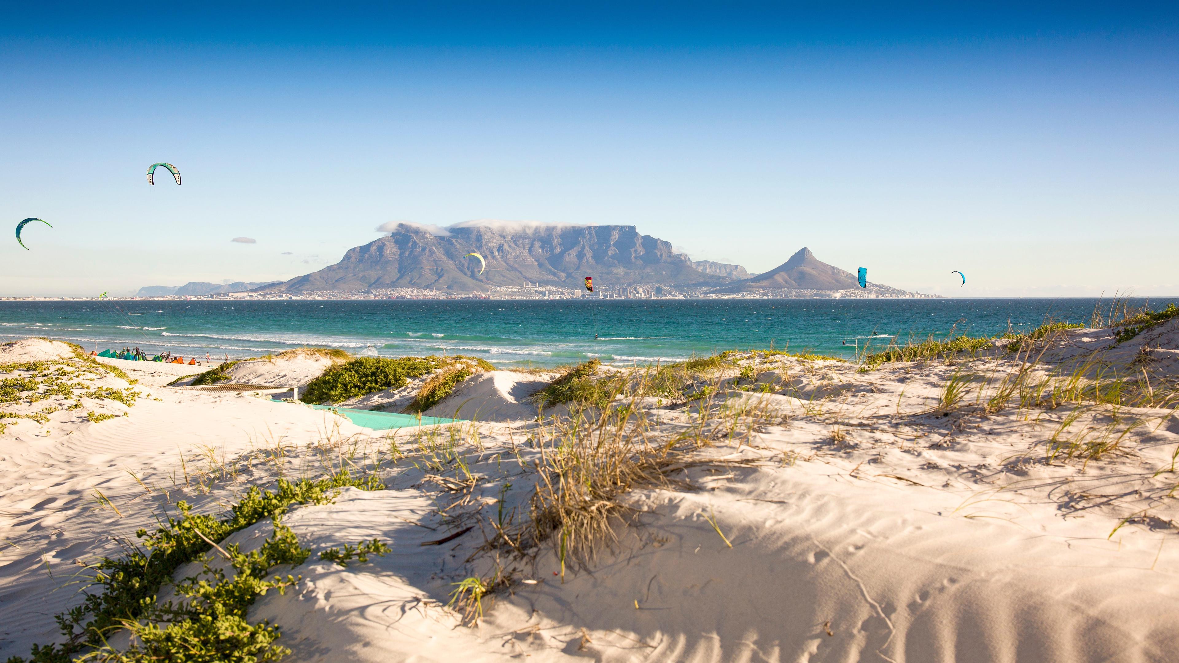 A Sexy, Sizzling Festive Season