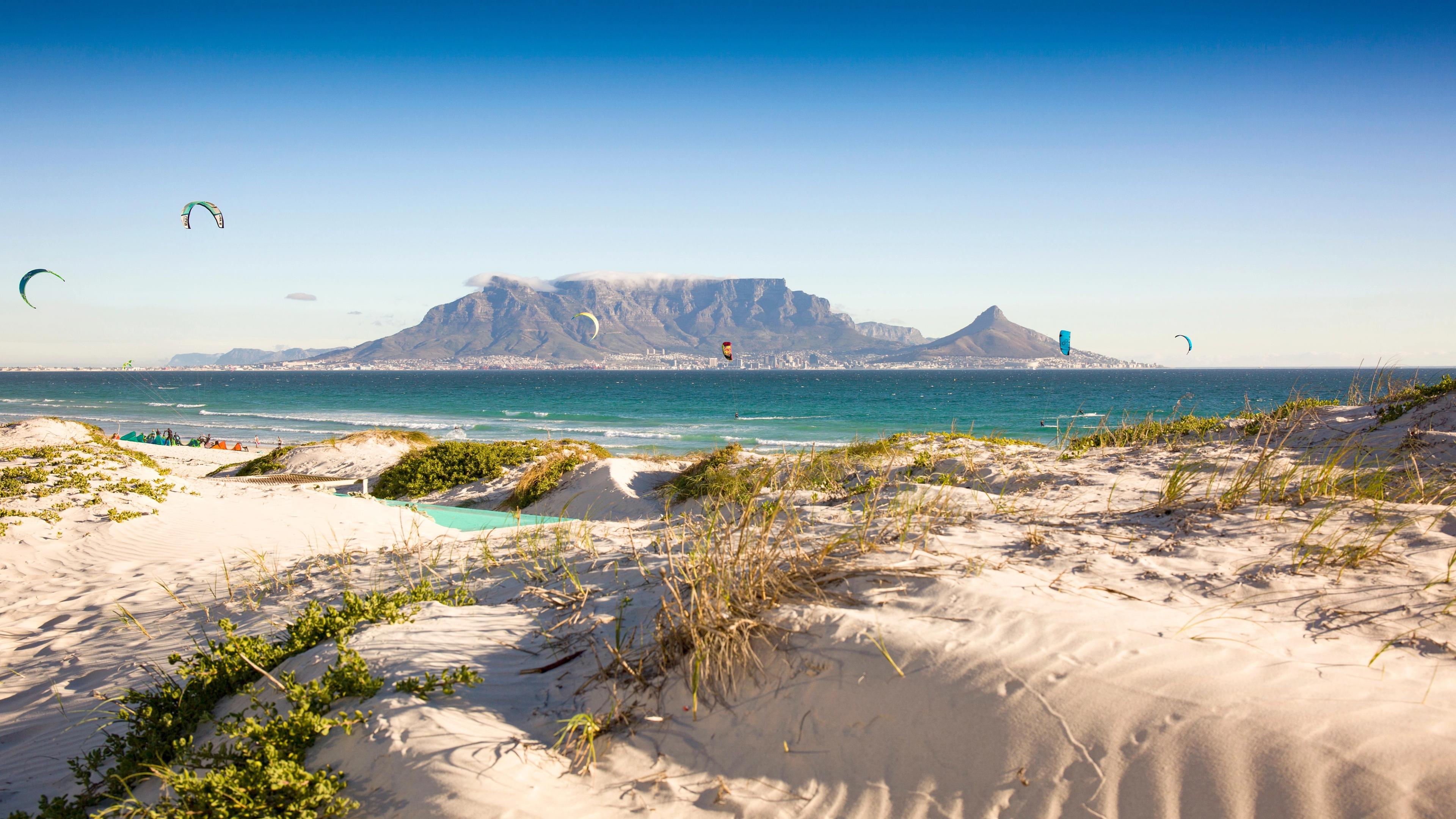 A Sexy, Sizzling Festive Season