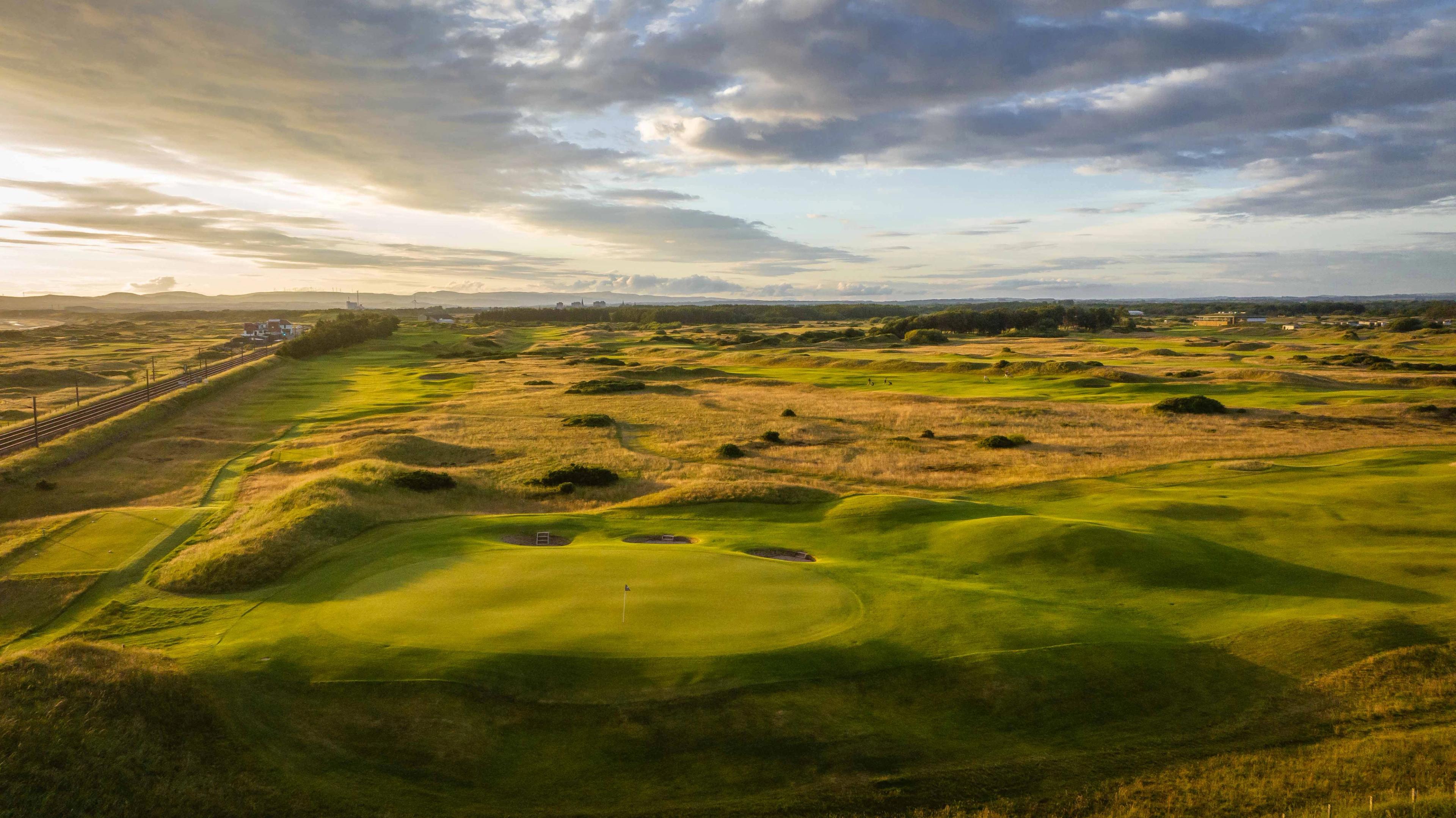 Dundonald Links - 1 Night / 2 Rounds