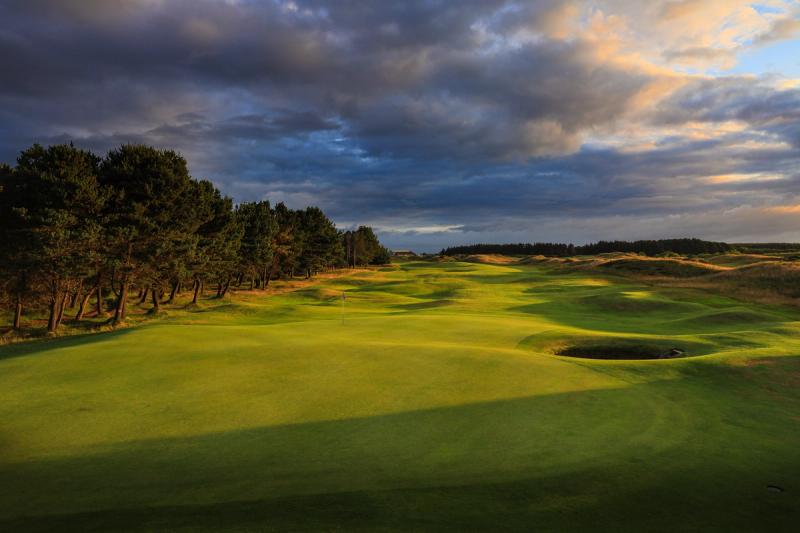 Dundonald Links - 1 Night, 1 Round
